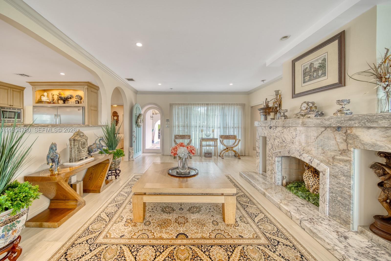 170 S Hibiscus Drive