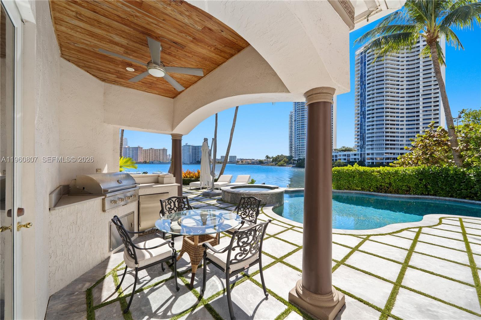 3914 Island Estates Dr