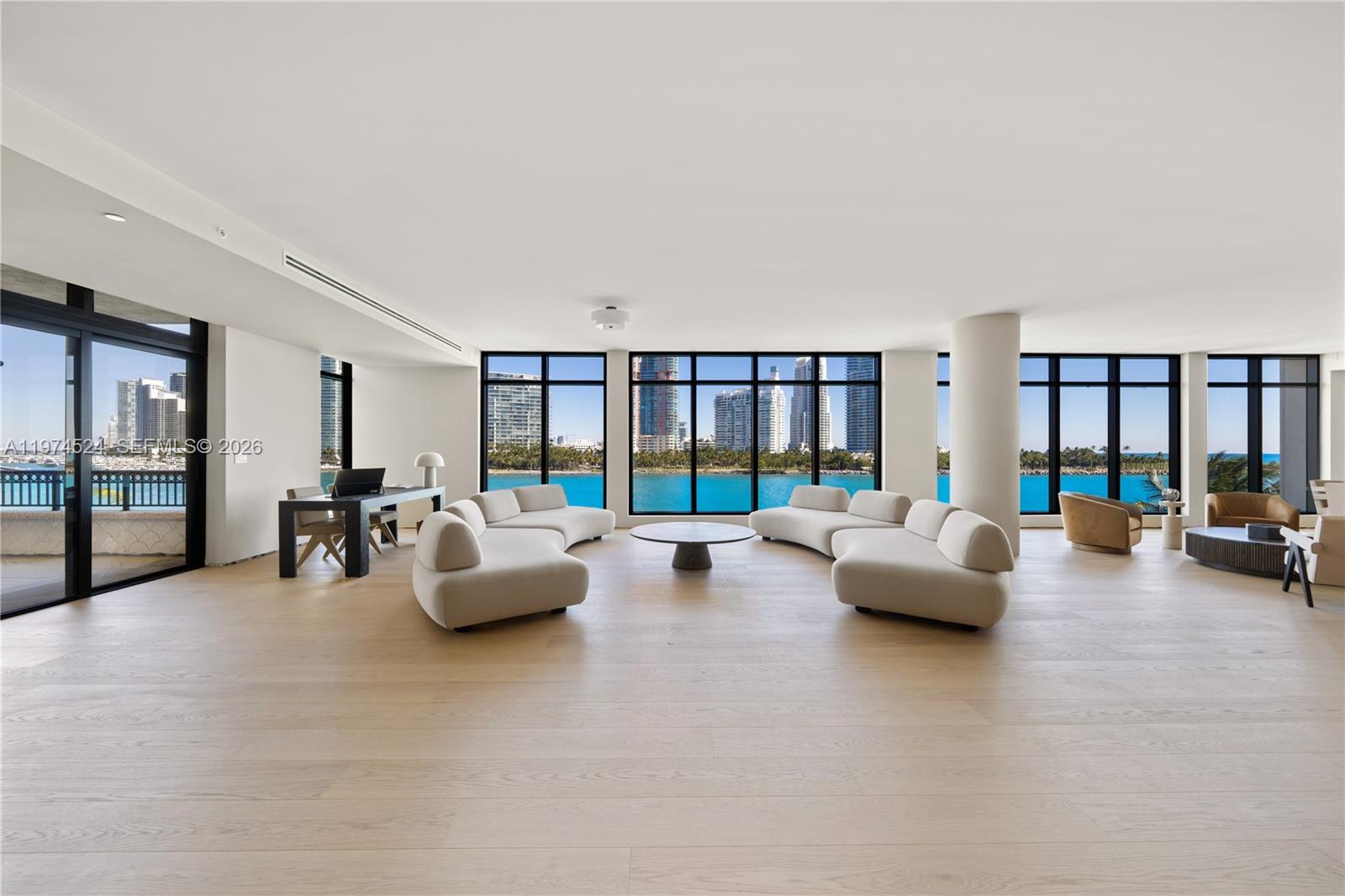 Palazzo Del Sol 7043