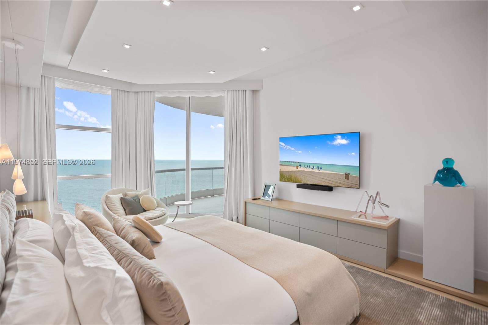 16051 Collins Ave # 3202