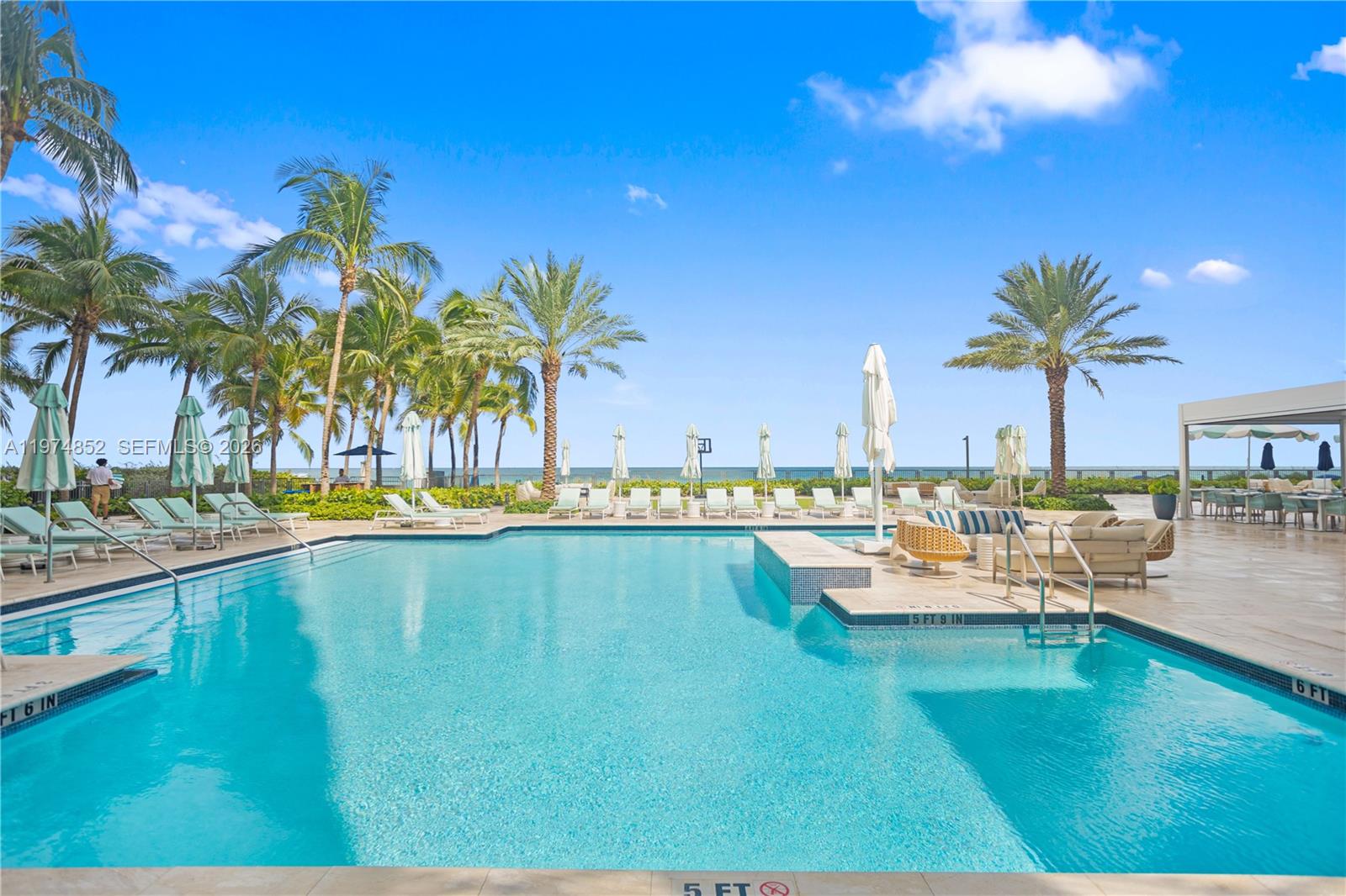 16051 Collins Ave # 3202