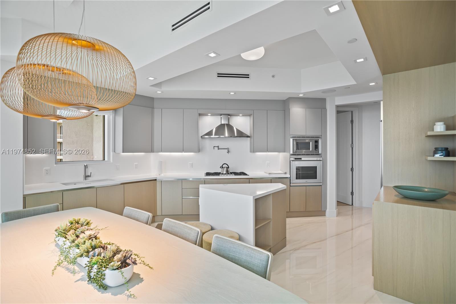 16051 Collins Ave # 3202