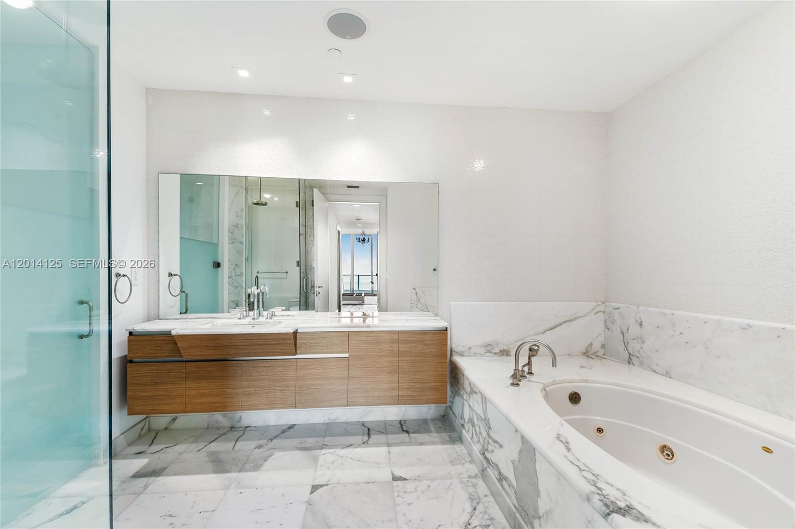 2627 S Bayshore Drive # 2601