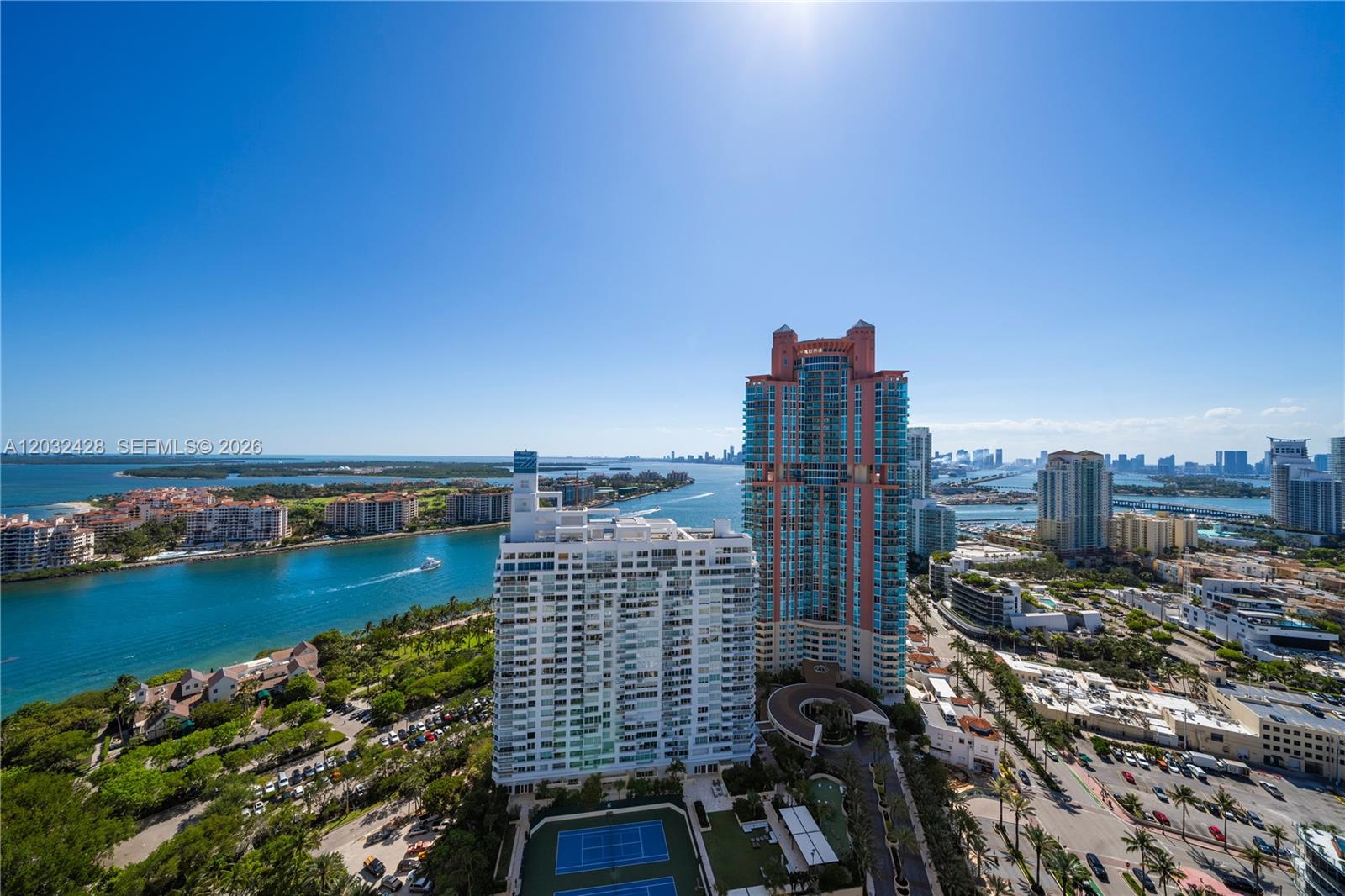 50 S Pointe Dr # 3103