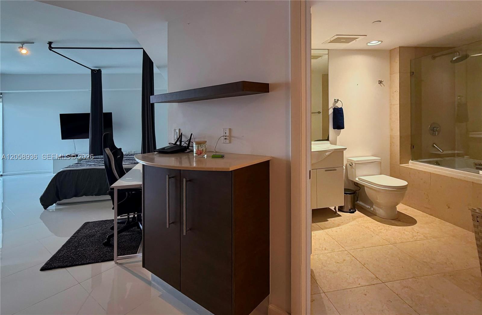 475 Brickell Ave # 5008