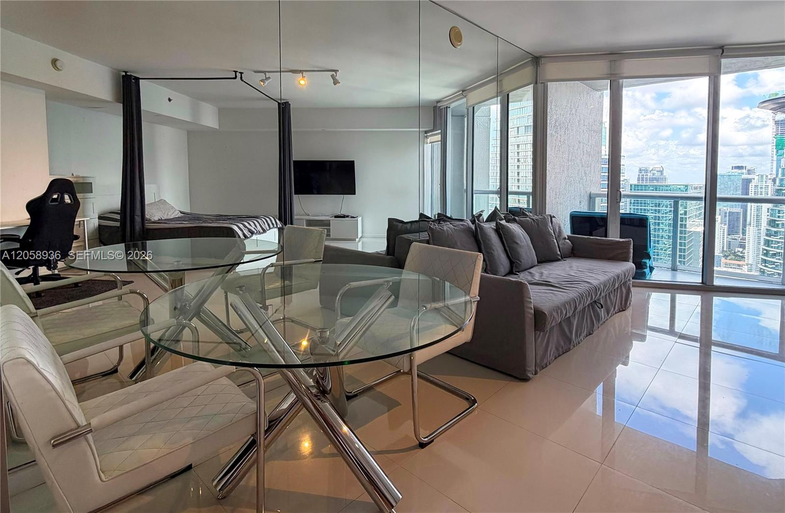 475 Brickell Ave # 5008