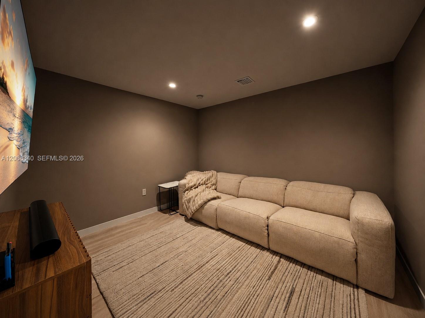 1135 103rd St Unit: PH2
