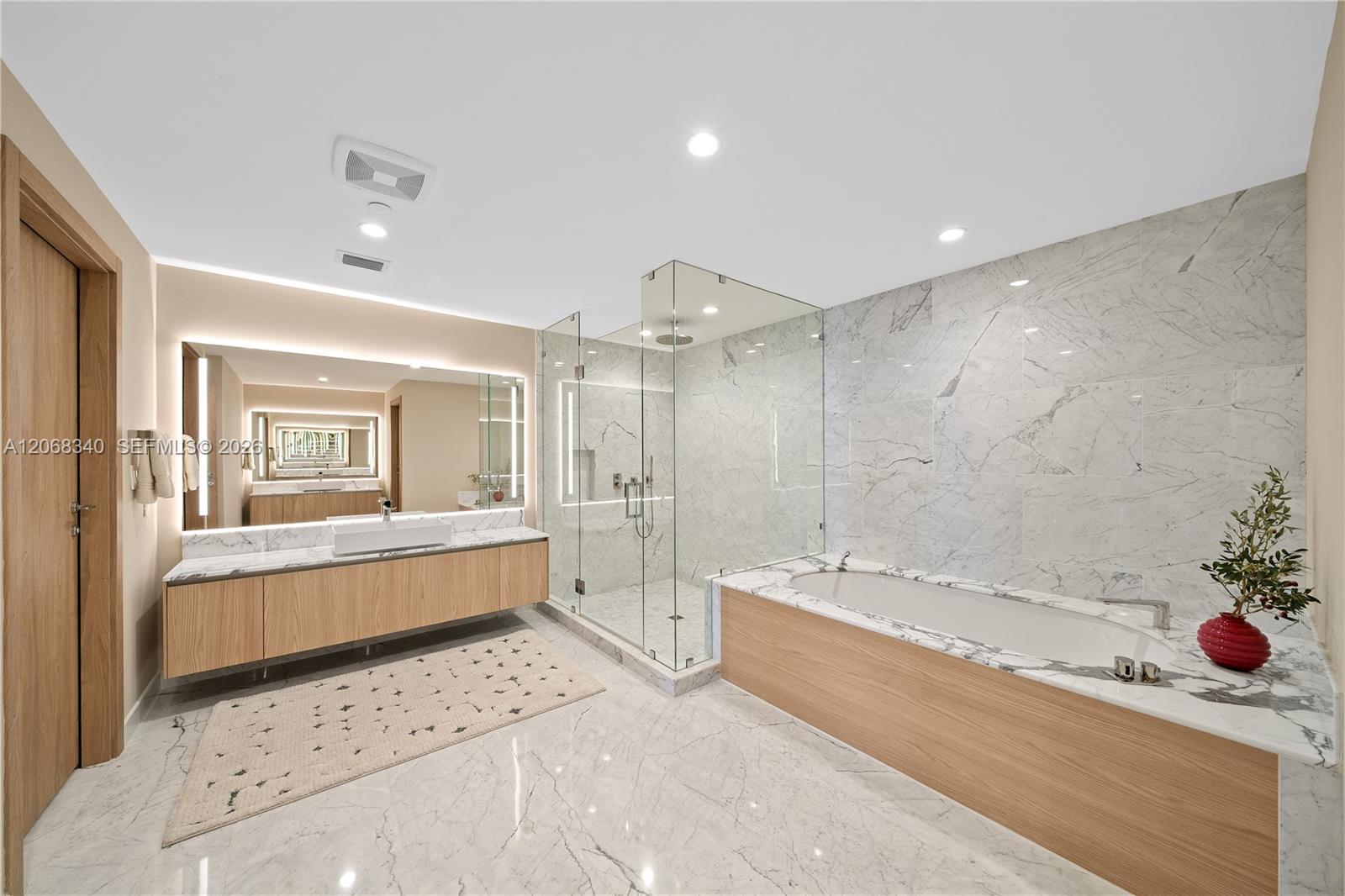 1135 103rd St Unit: PH2