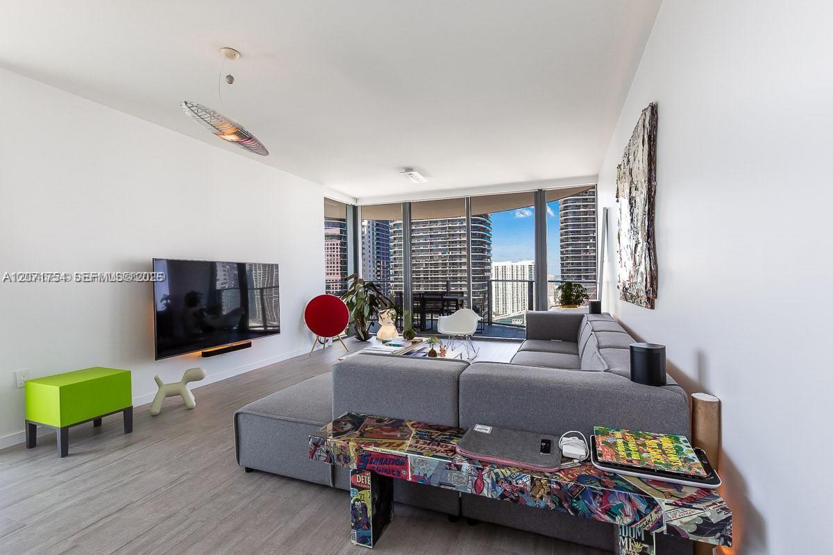 1000 Brickell Plz # 3512