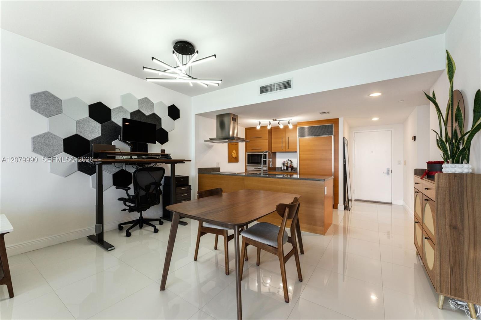 495 Brickell Ave # 4709