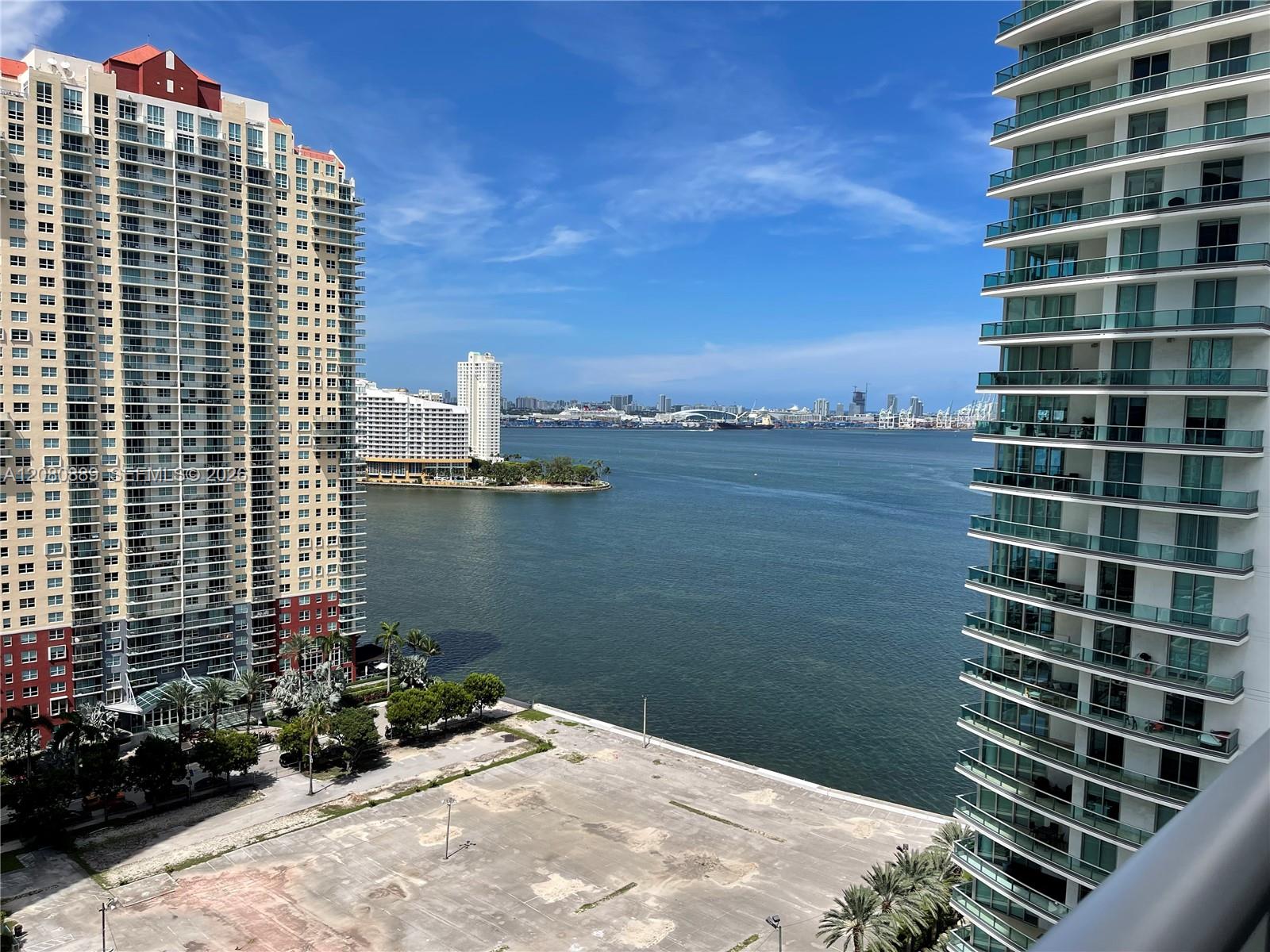 1300 Brickell Bay Dr # 2010
