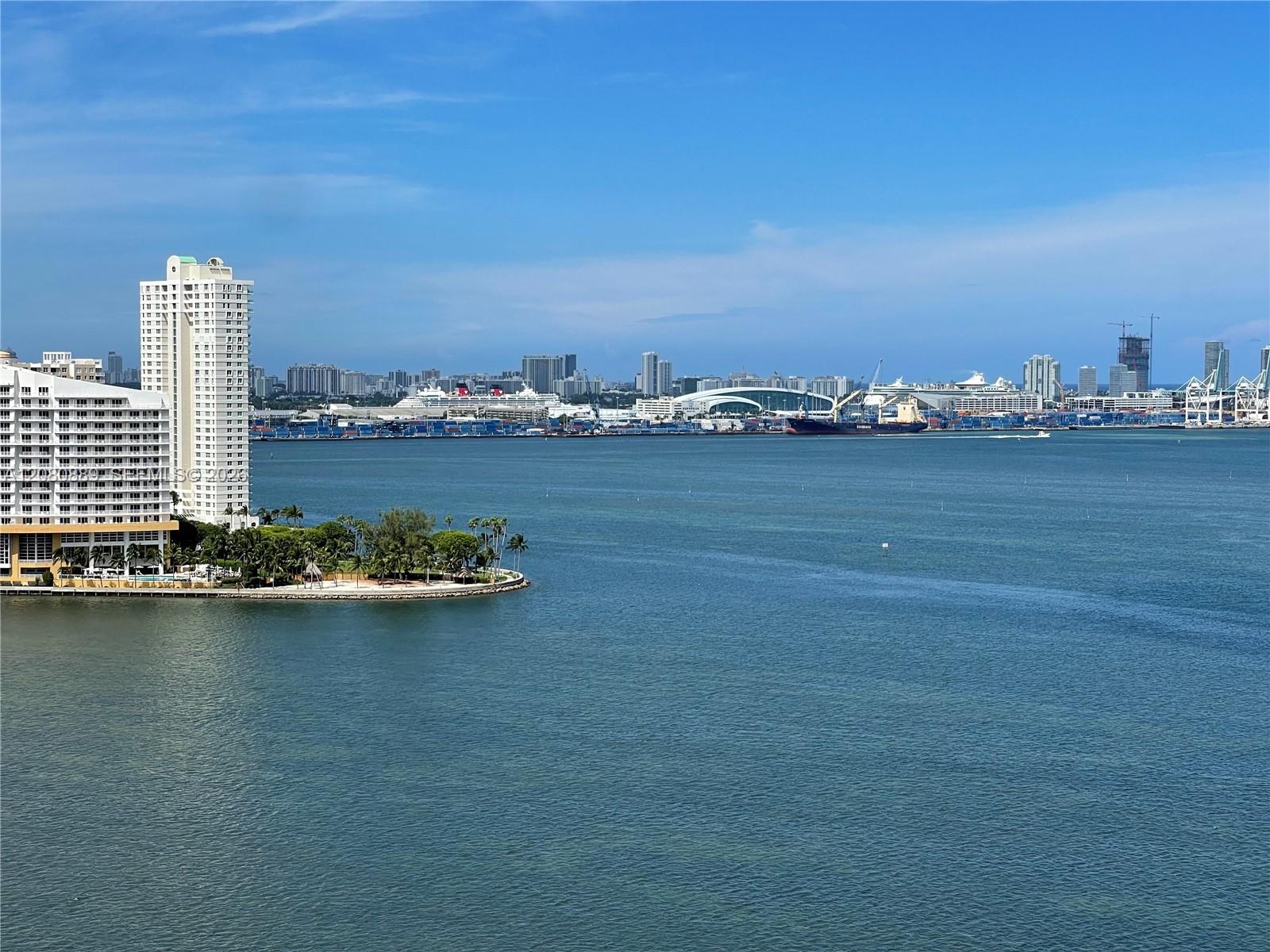1300 Brickell Bay Dr # 2010