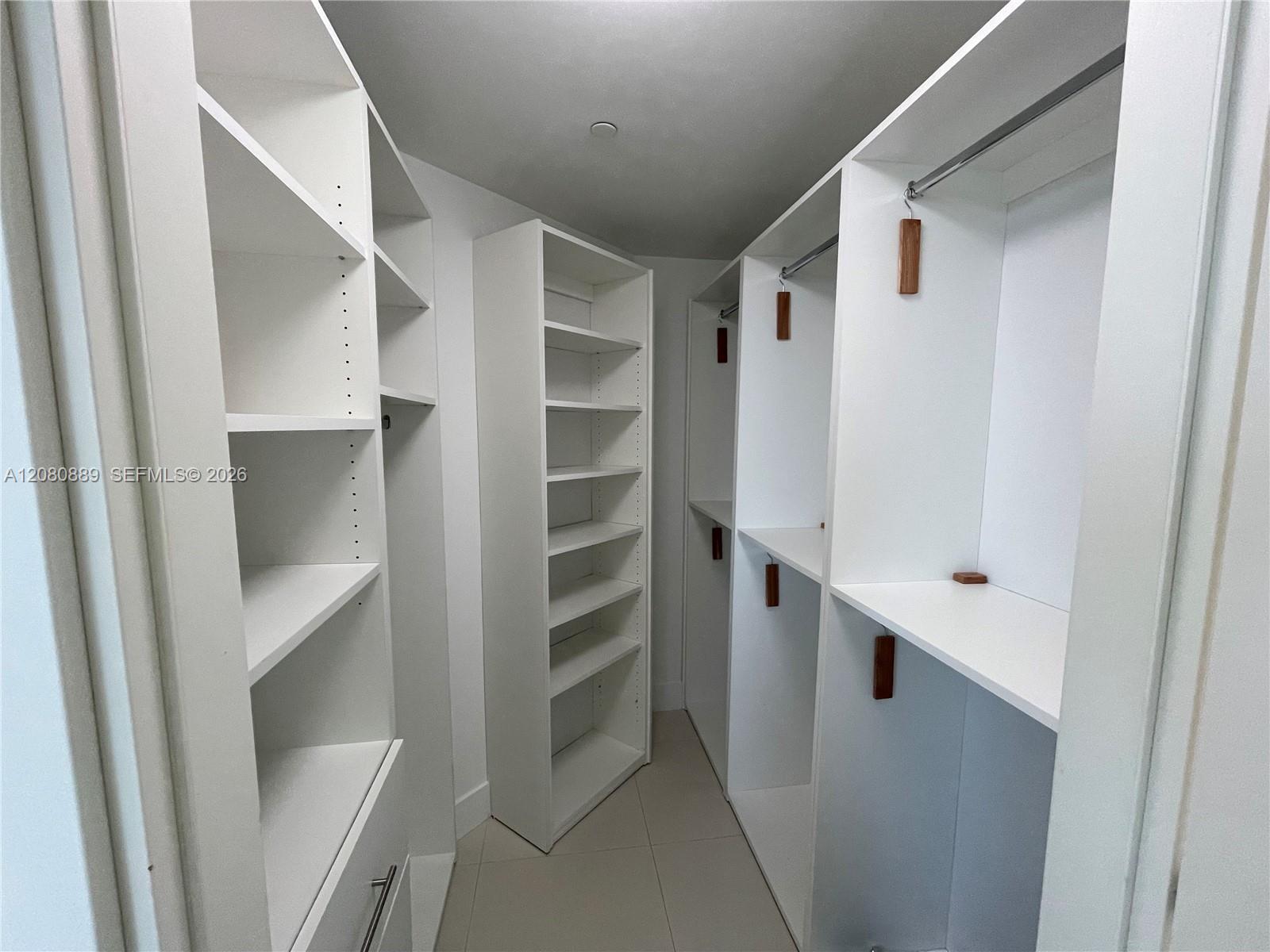 1300 Brickell Bay Dr # 2010