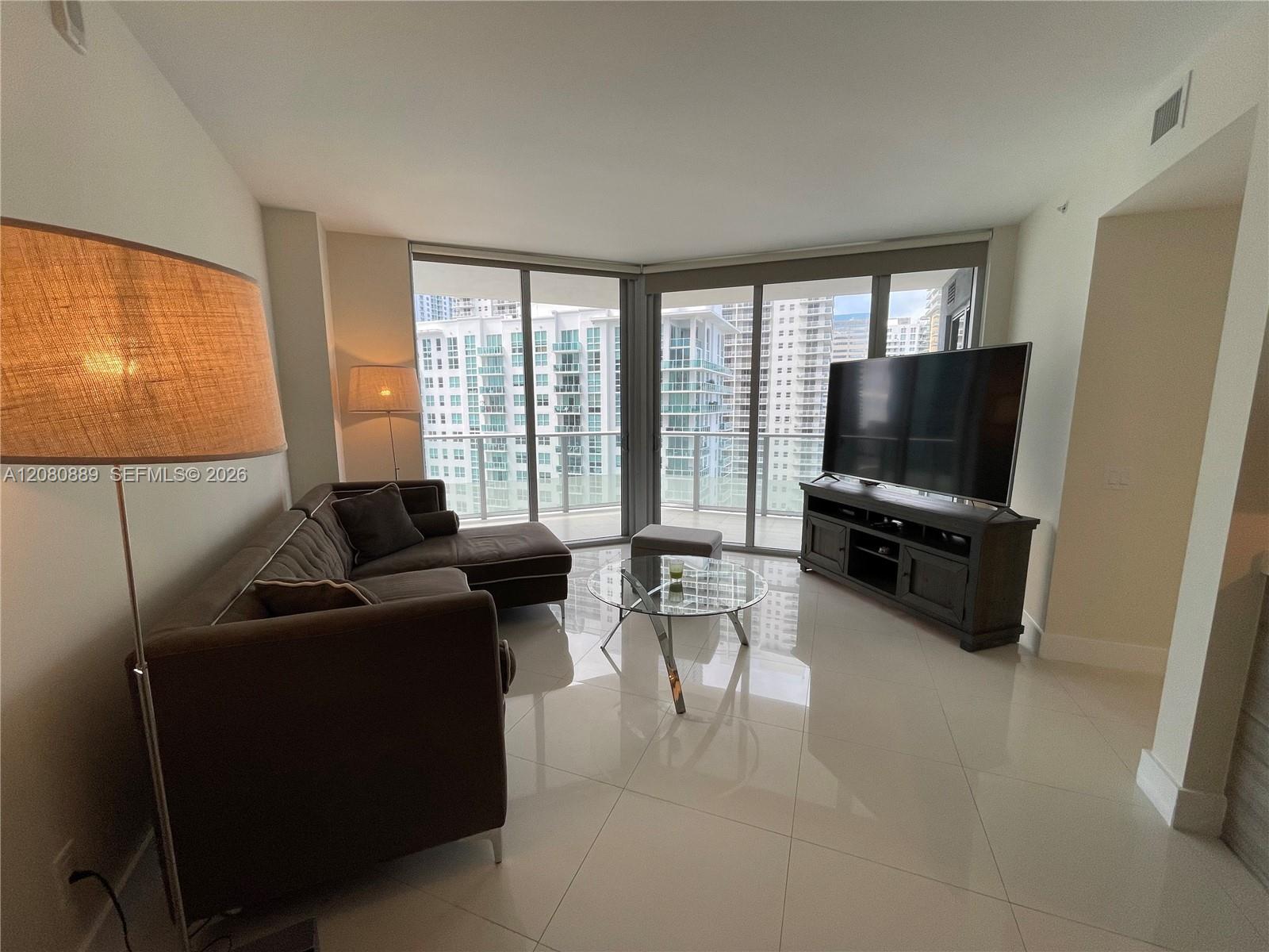 1300 Brickell Bay Dr # 2010