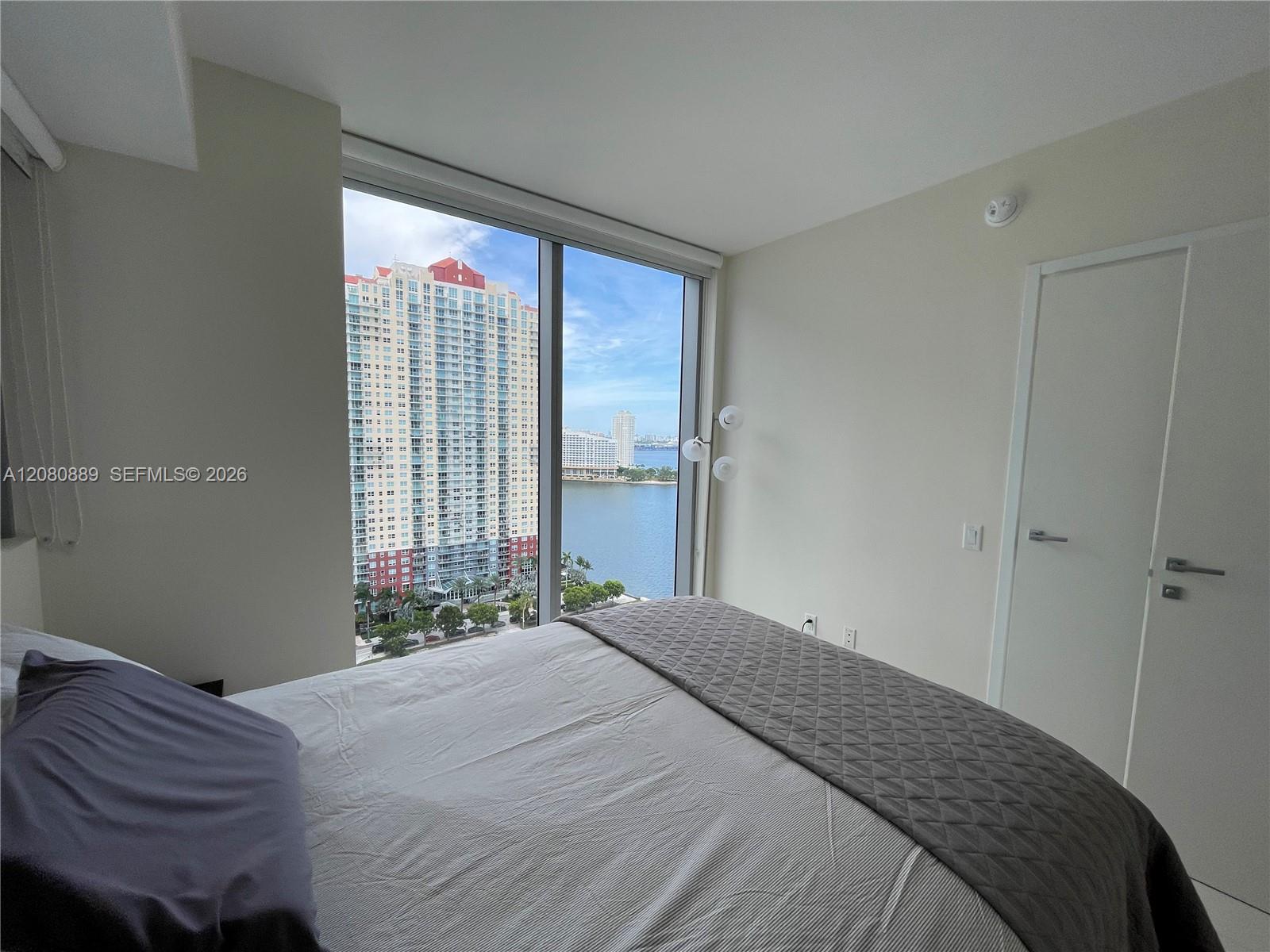 1300 Brickell Bay Dr # 2010