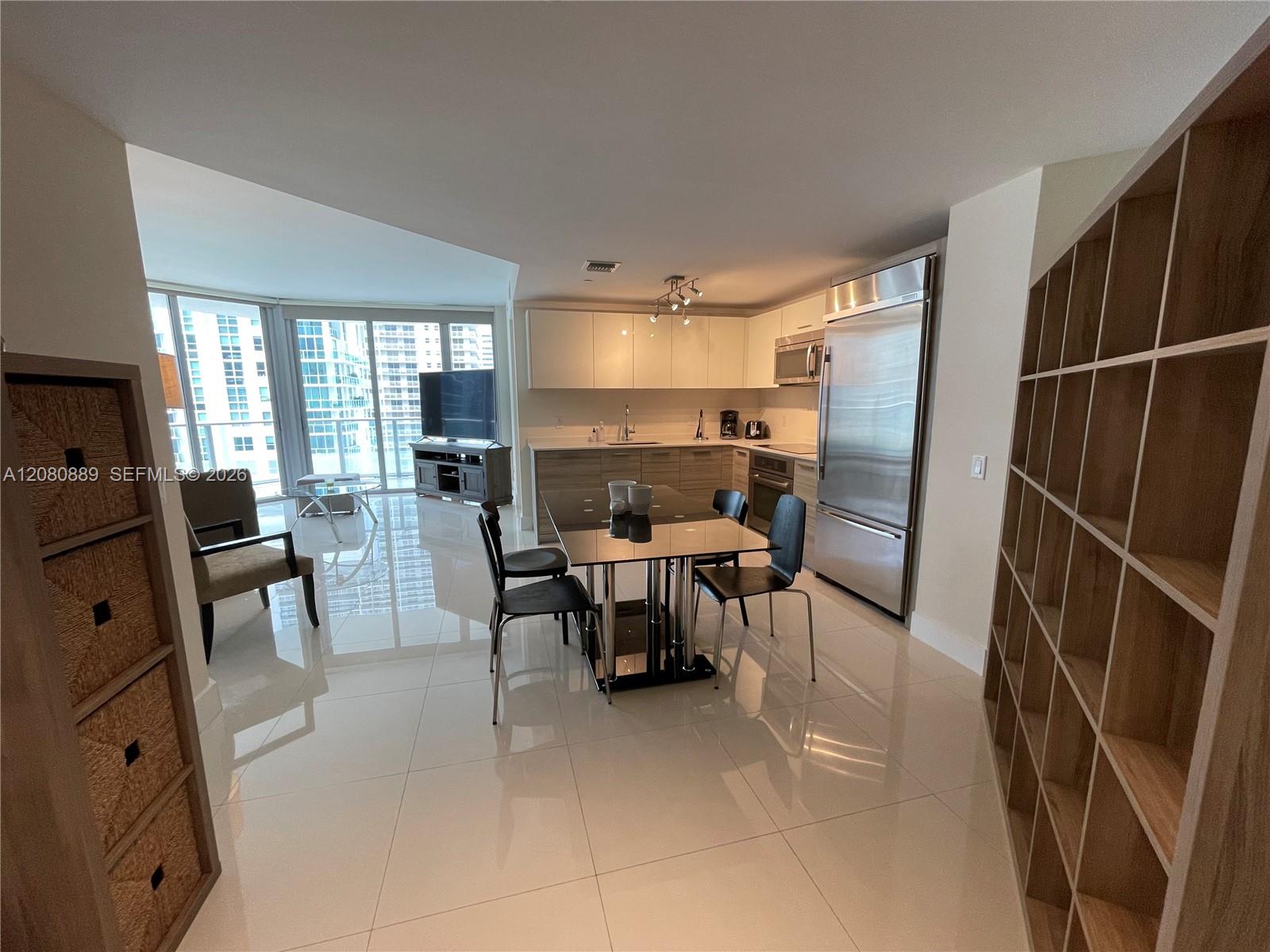 1300 Brickell Bay Dr # 2010