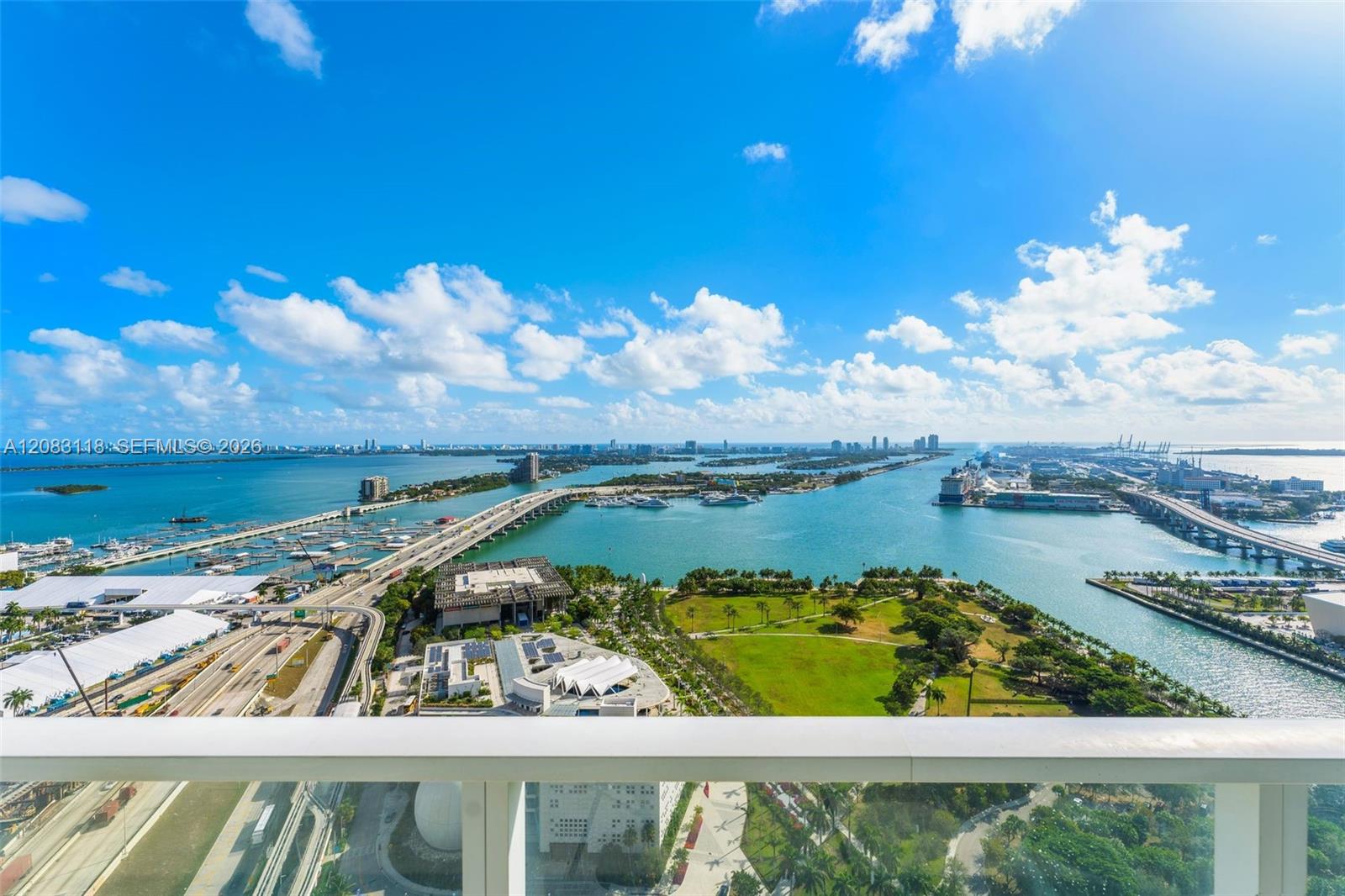 1040 Biscayne Blvd # 3304