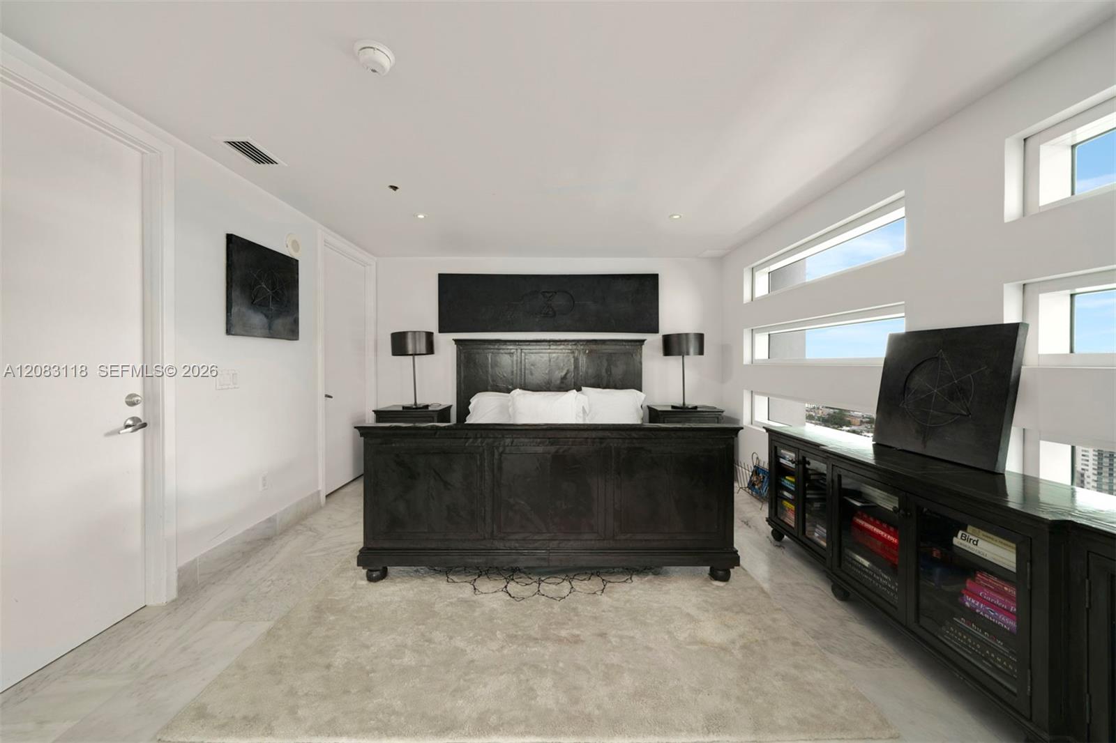 1040 Biscayne Blvd # 3304