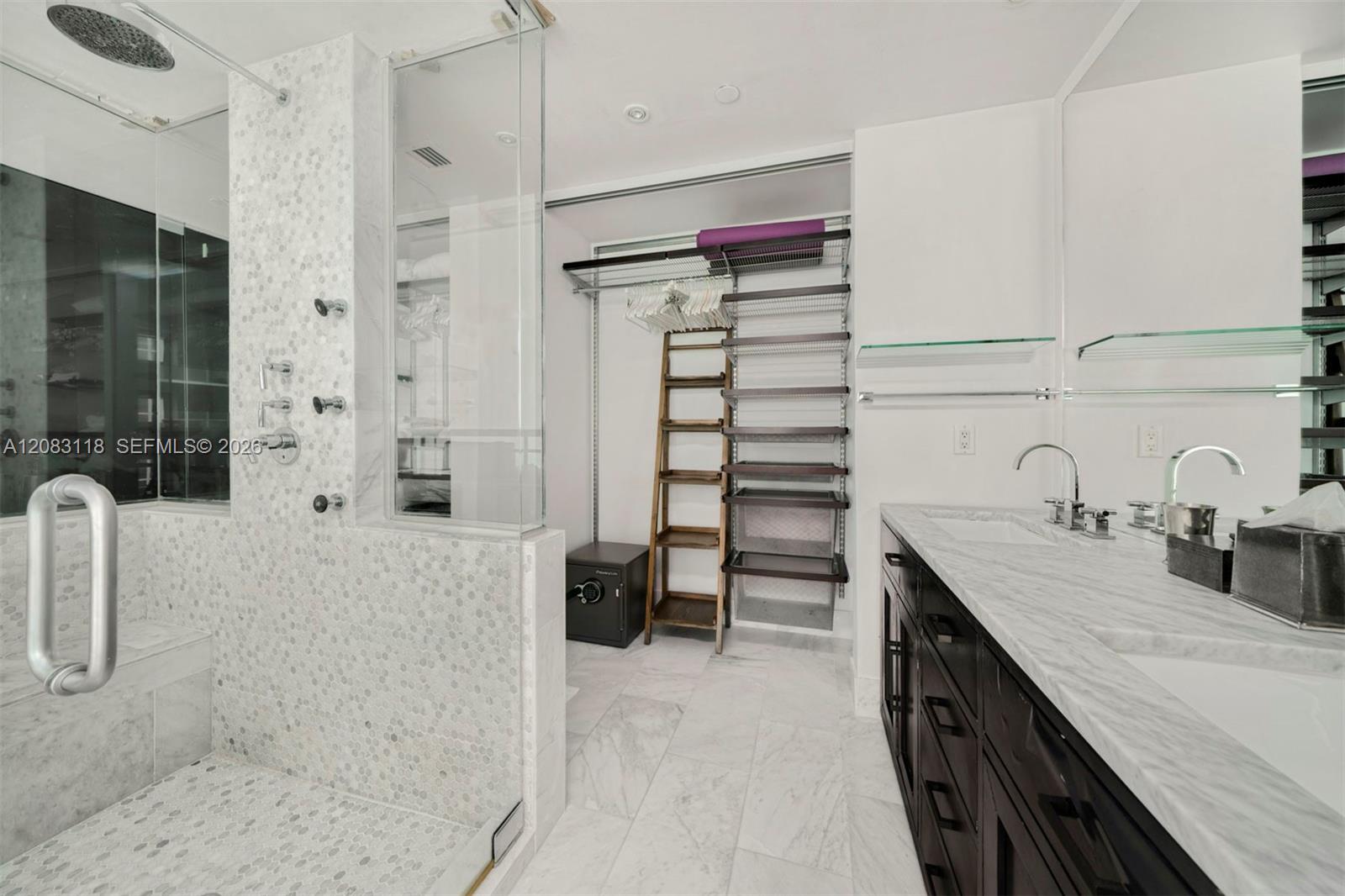 1040 Biscayne Blvd # 3304