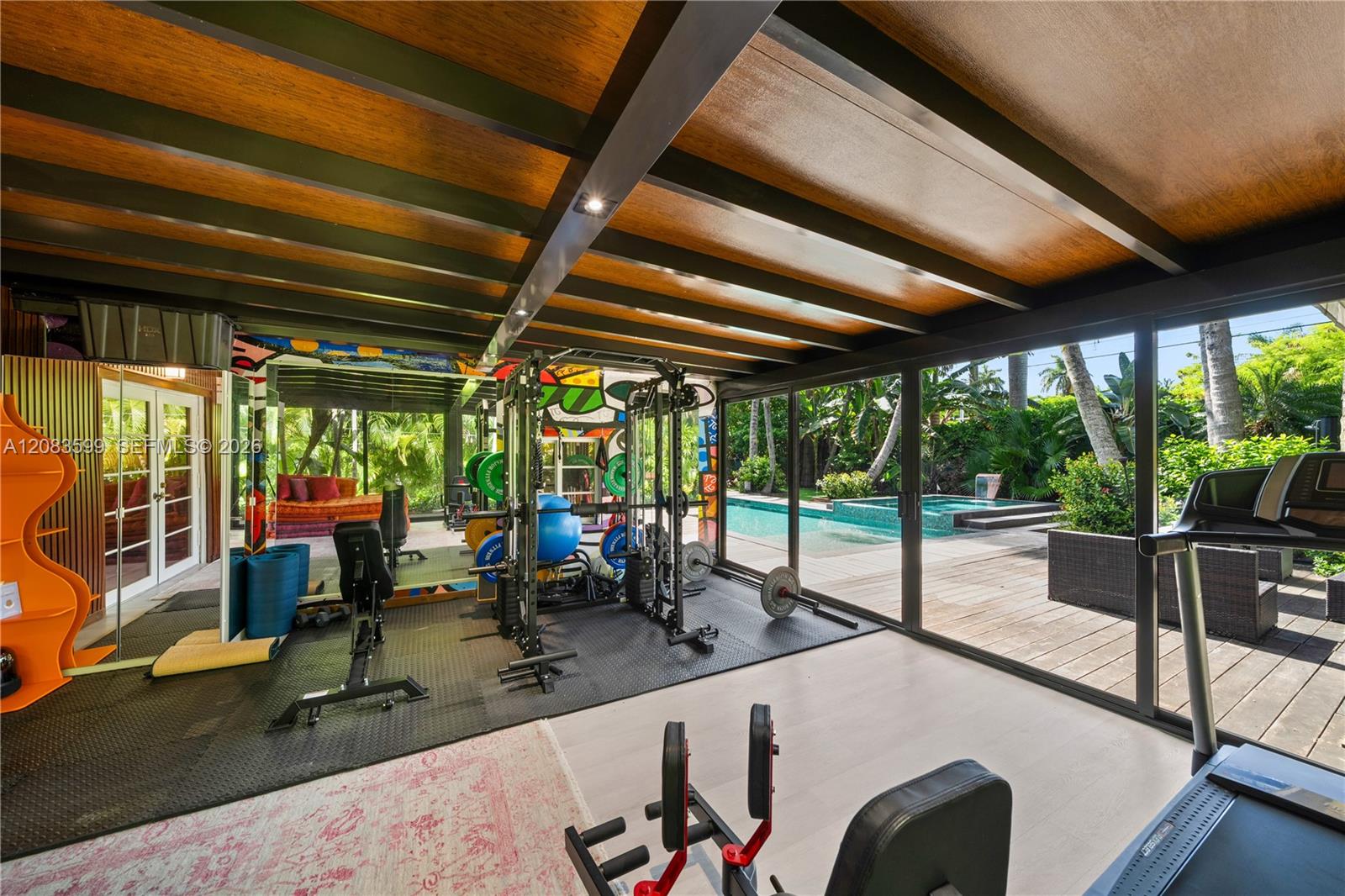 238 E San Marino Dr