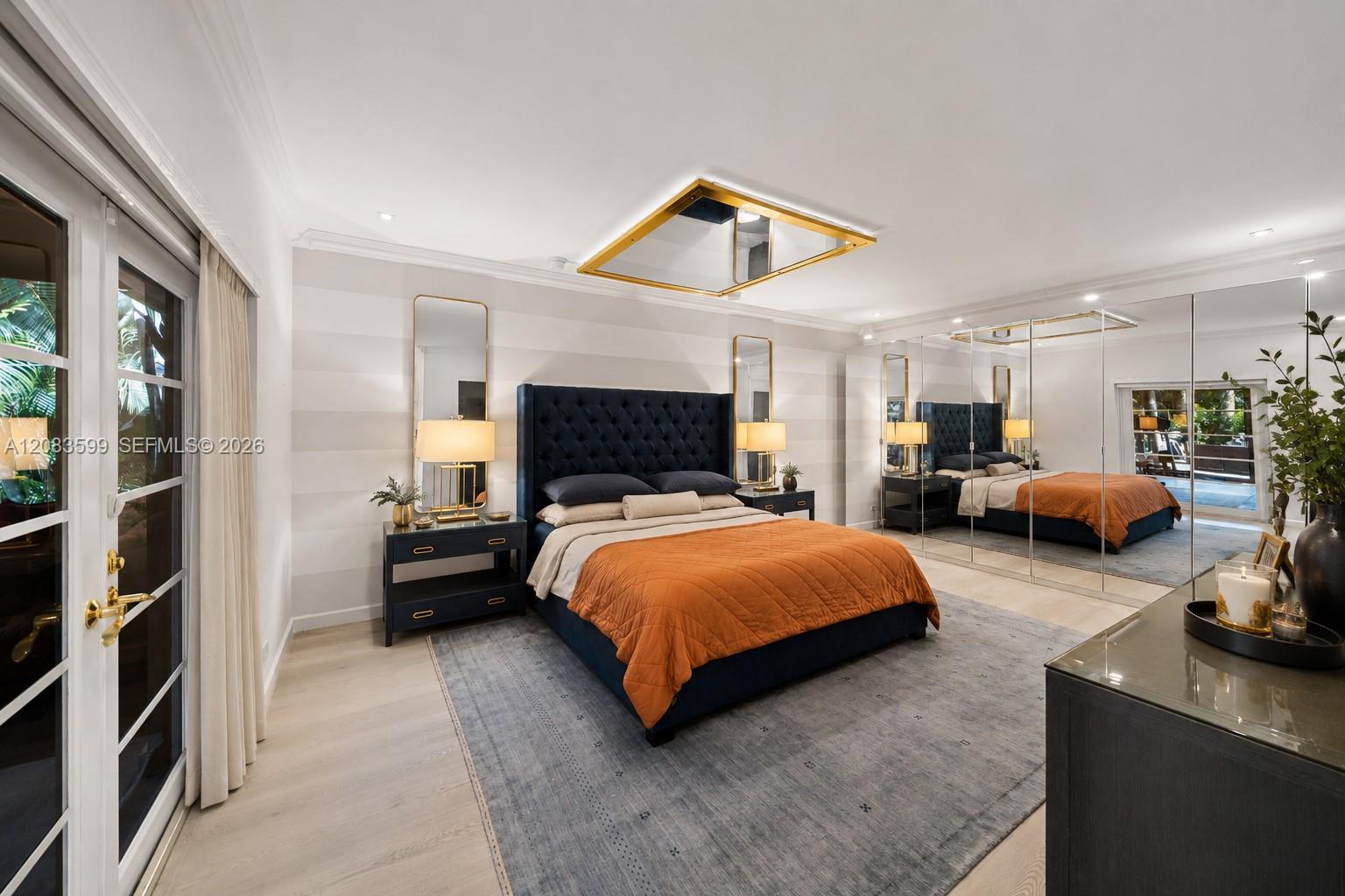 238 E San Marino Dr
