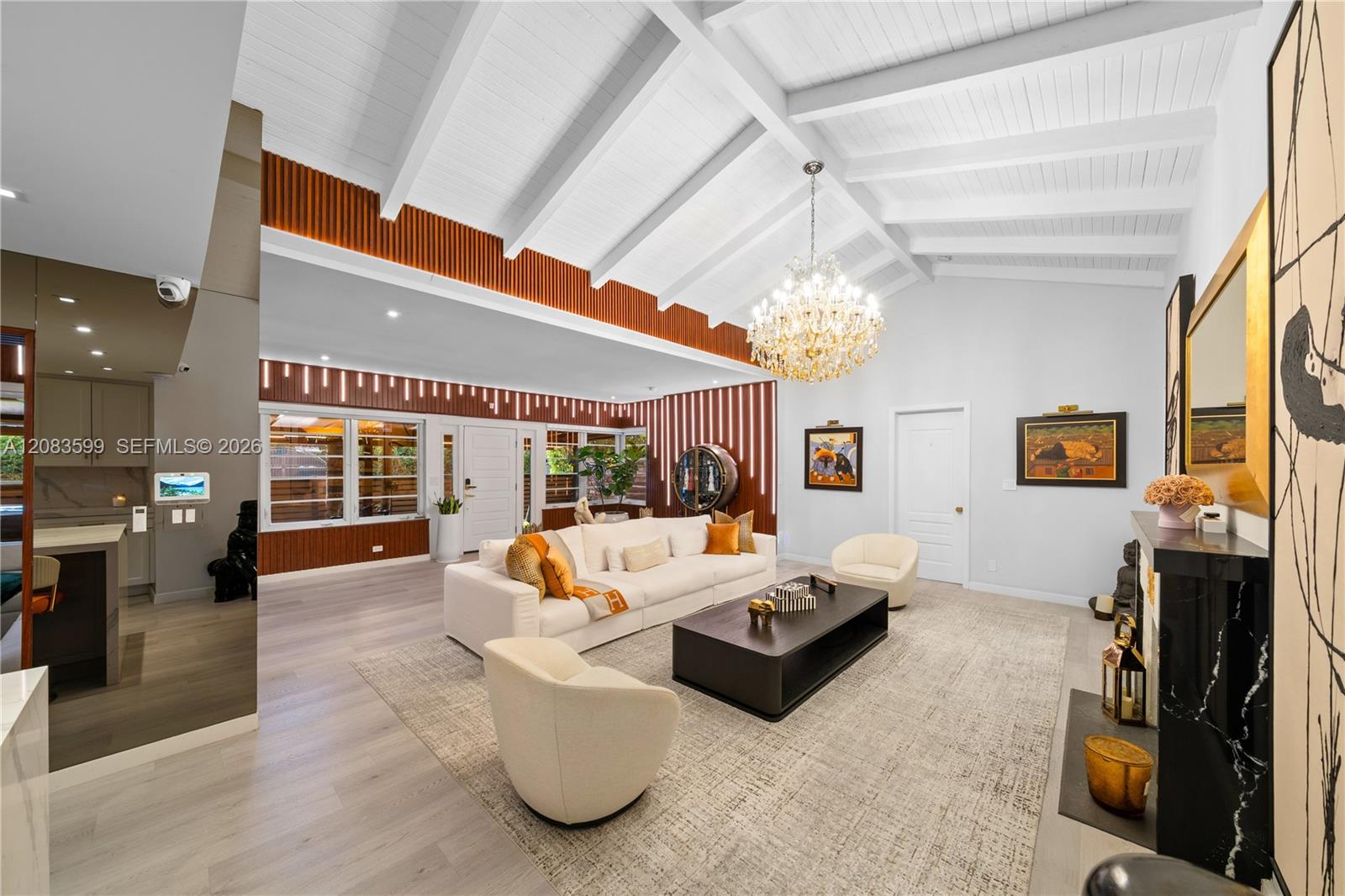 238 E San Marino Dr