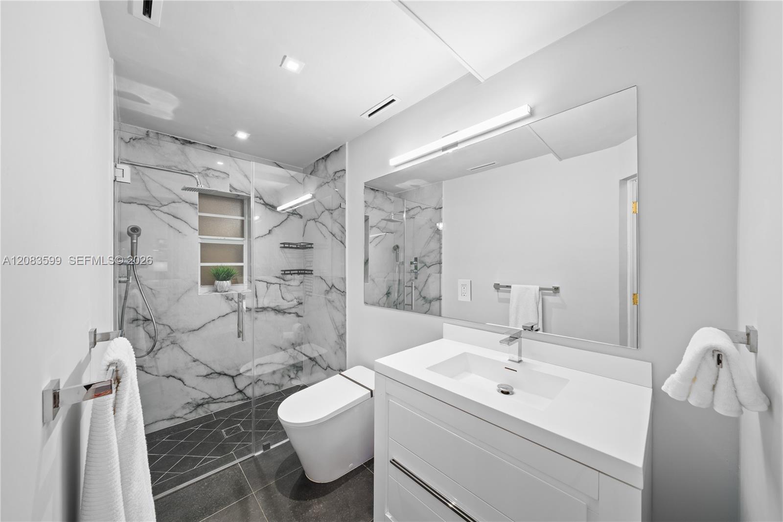 238 E San Marino Dr