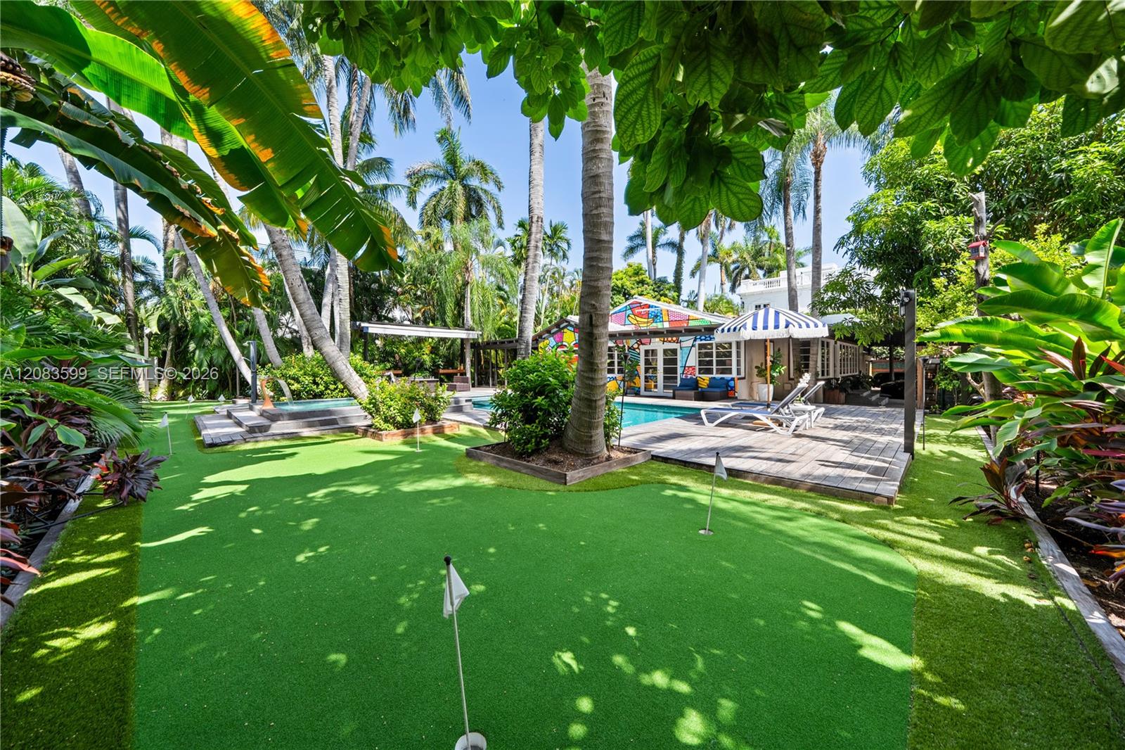 238 E San Marino Dr