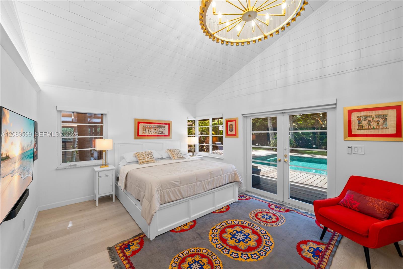 238 E San Marino Dr