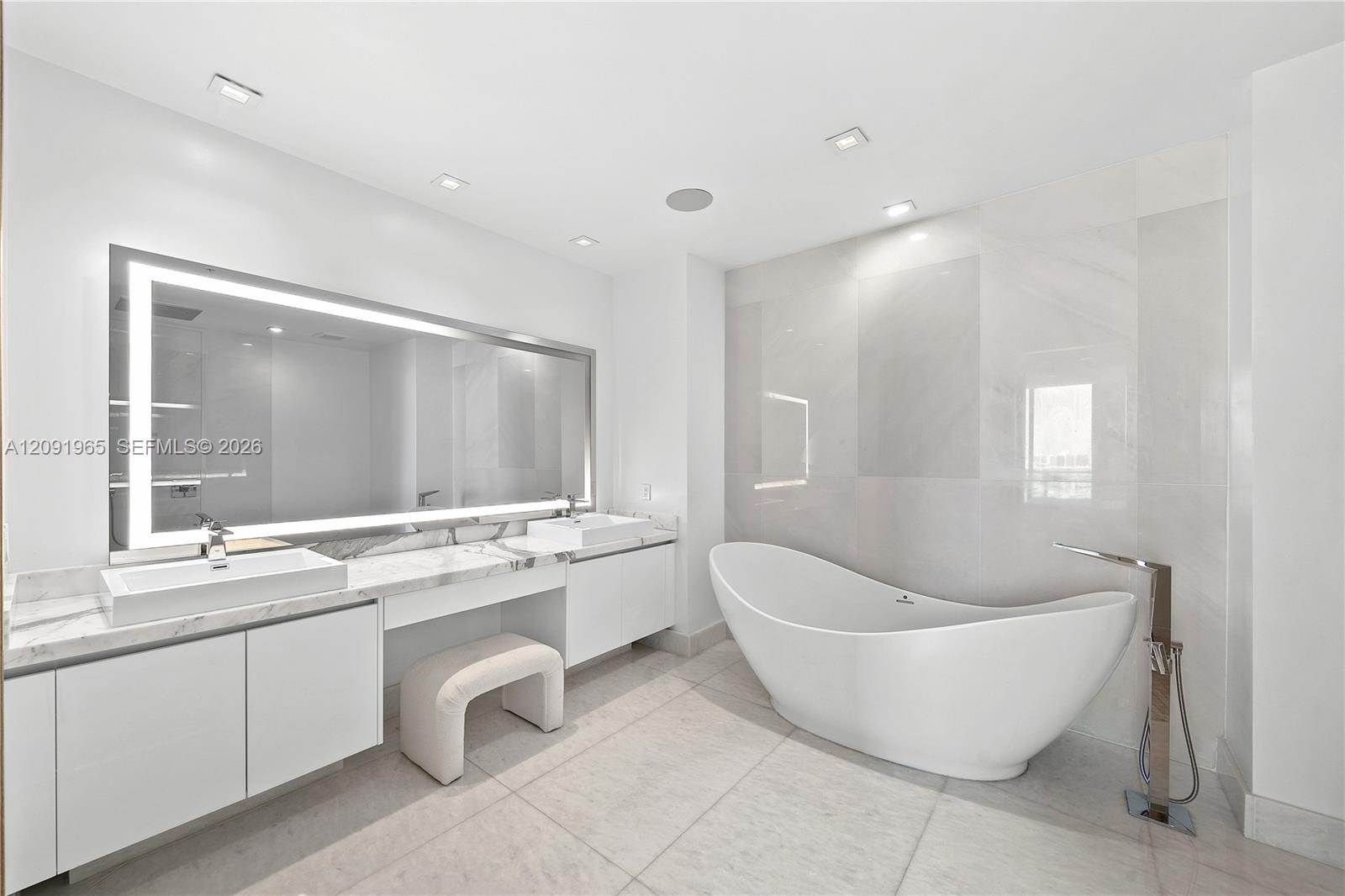 300 Sunny Isles Blvd # 03 Unit: 4-PH-03