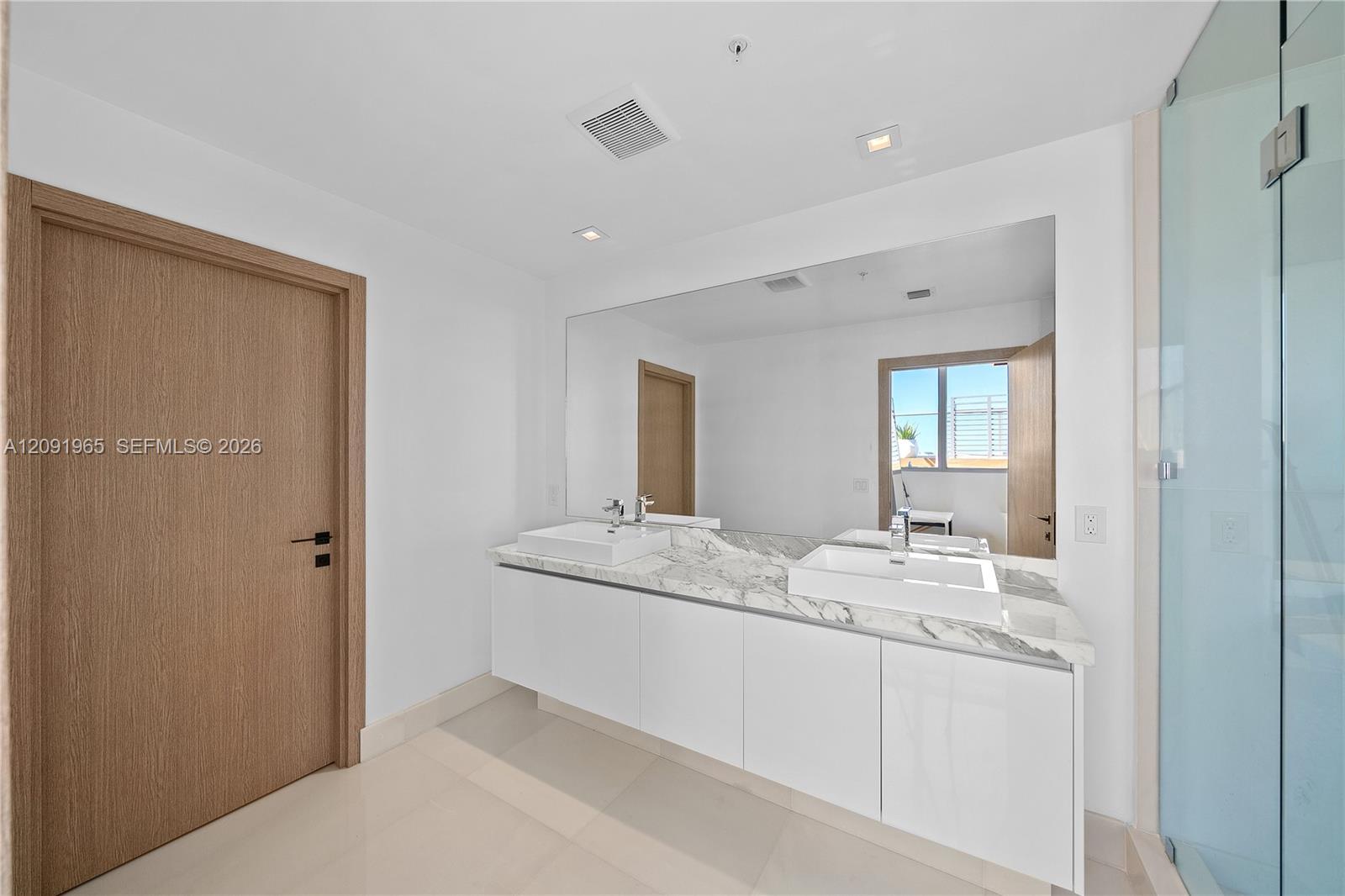 300 Sunny Isles Blvd # 03 Unit: 4-PH-03