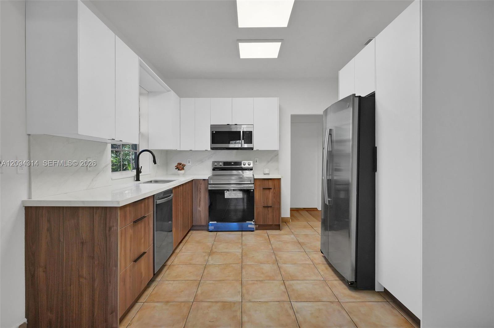 4529 Royal Palm Ave # 4529