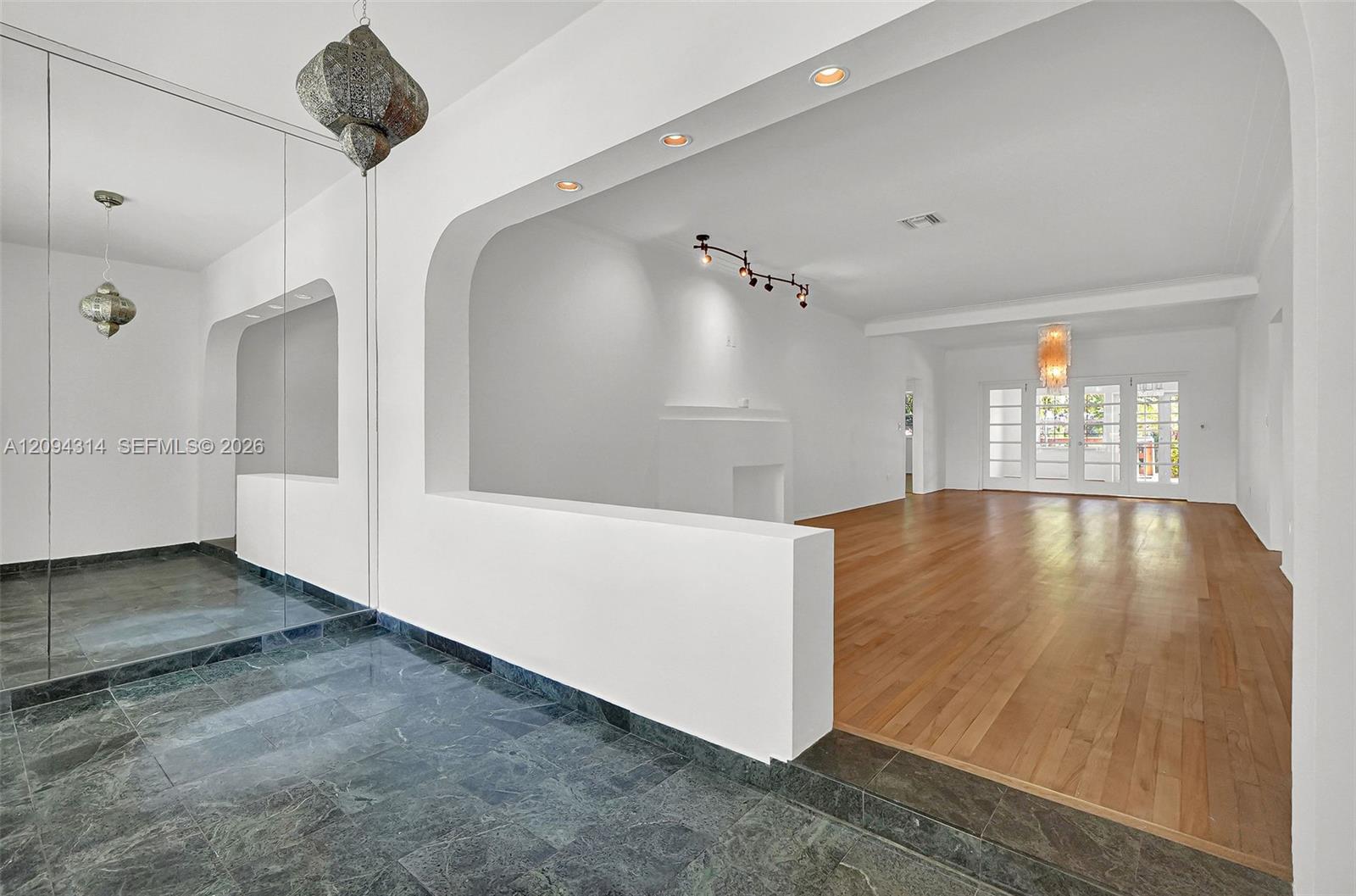 4529 Royal Palm Ave # 4529
