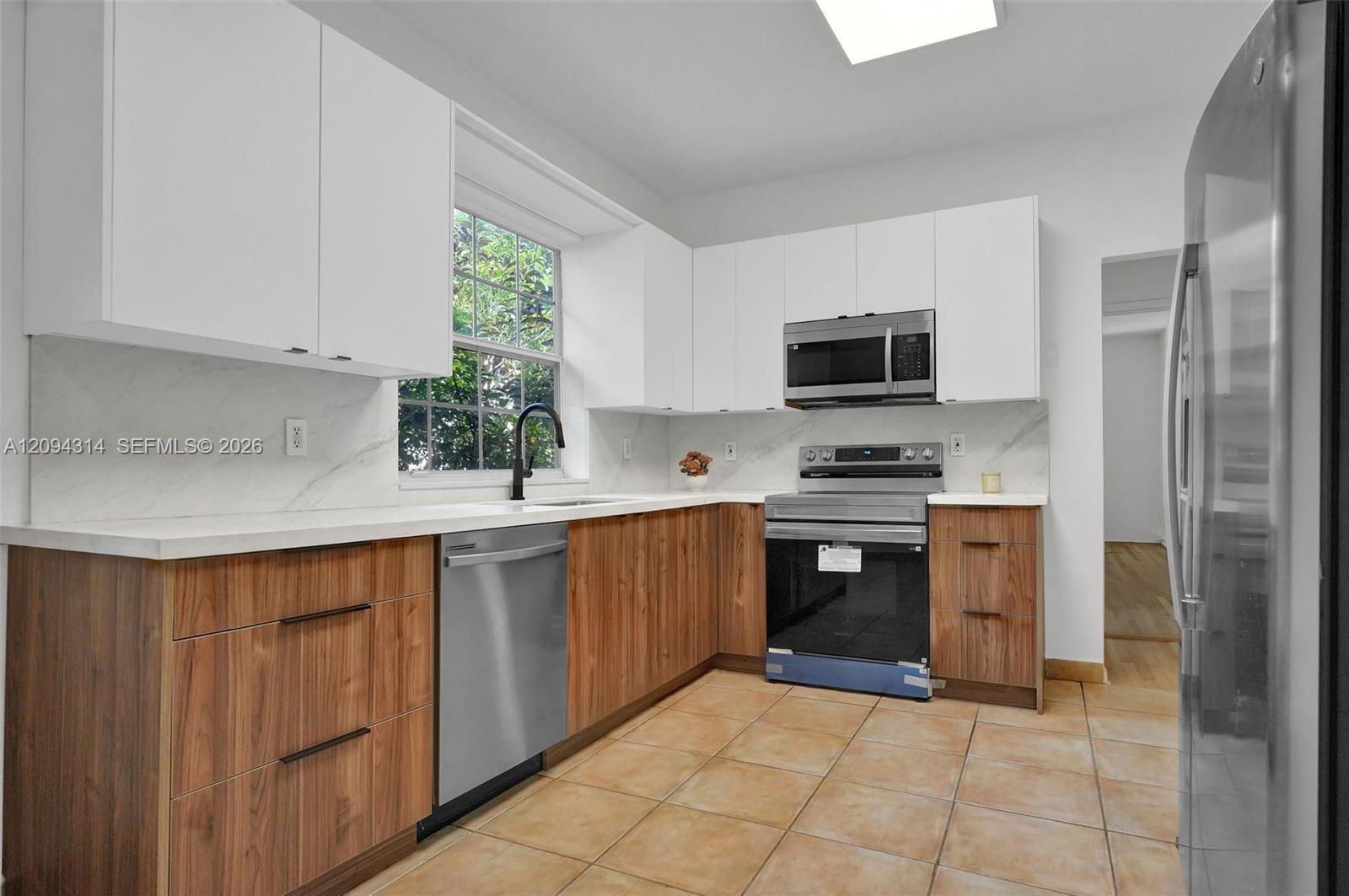4529 Royal Palm Ave # 4529