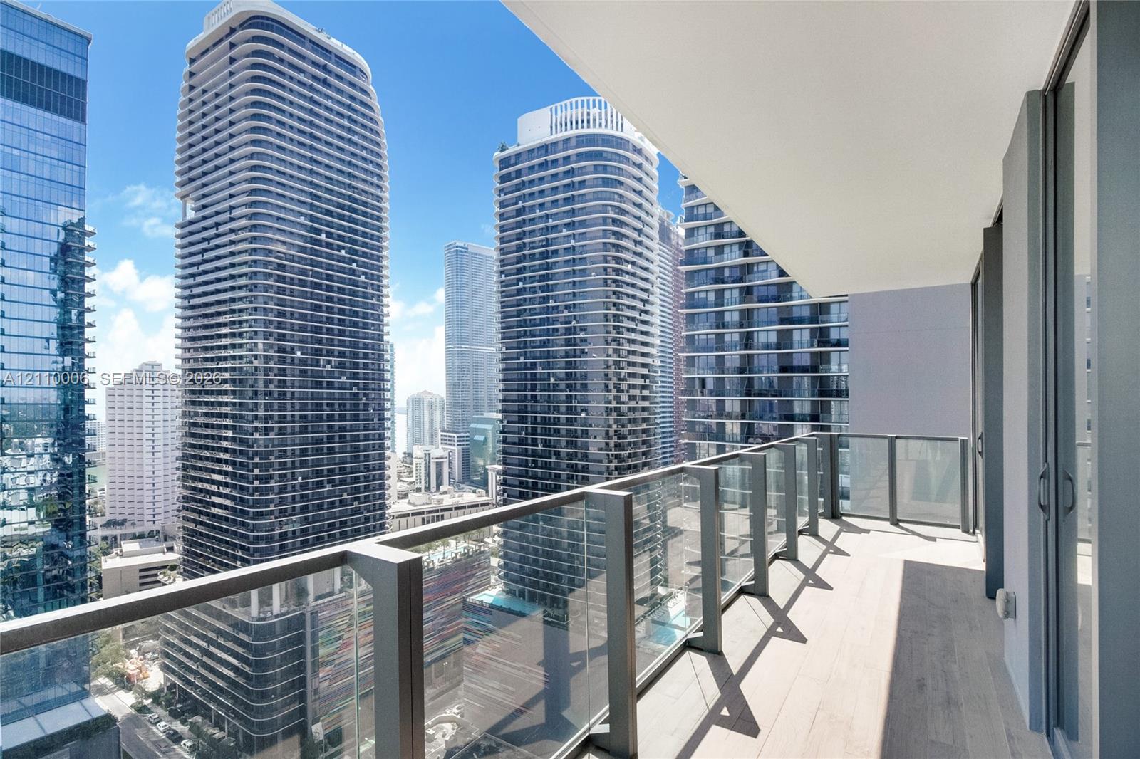 88 SW 7th St # 2505