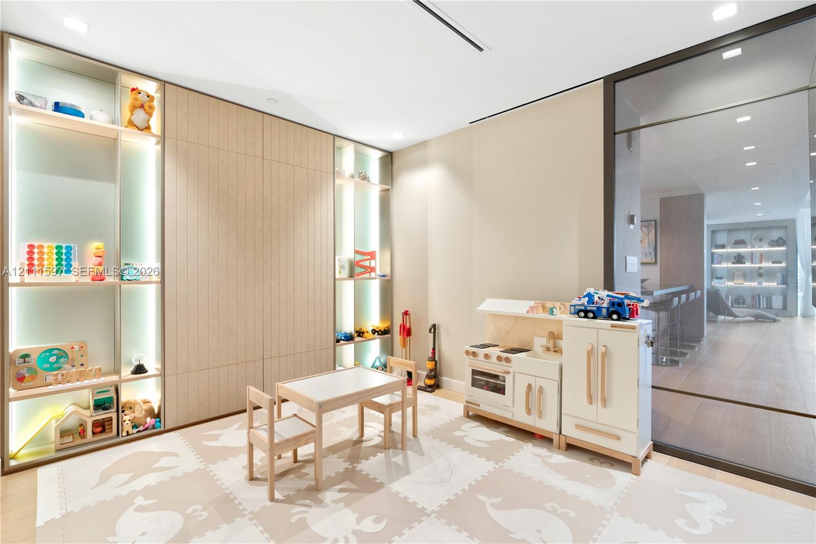 6800 Fisher Island Dr # 6843