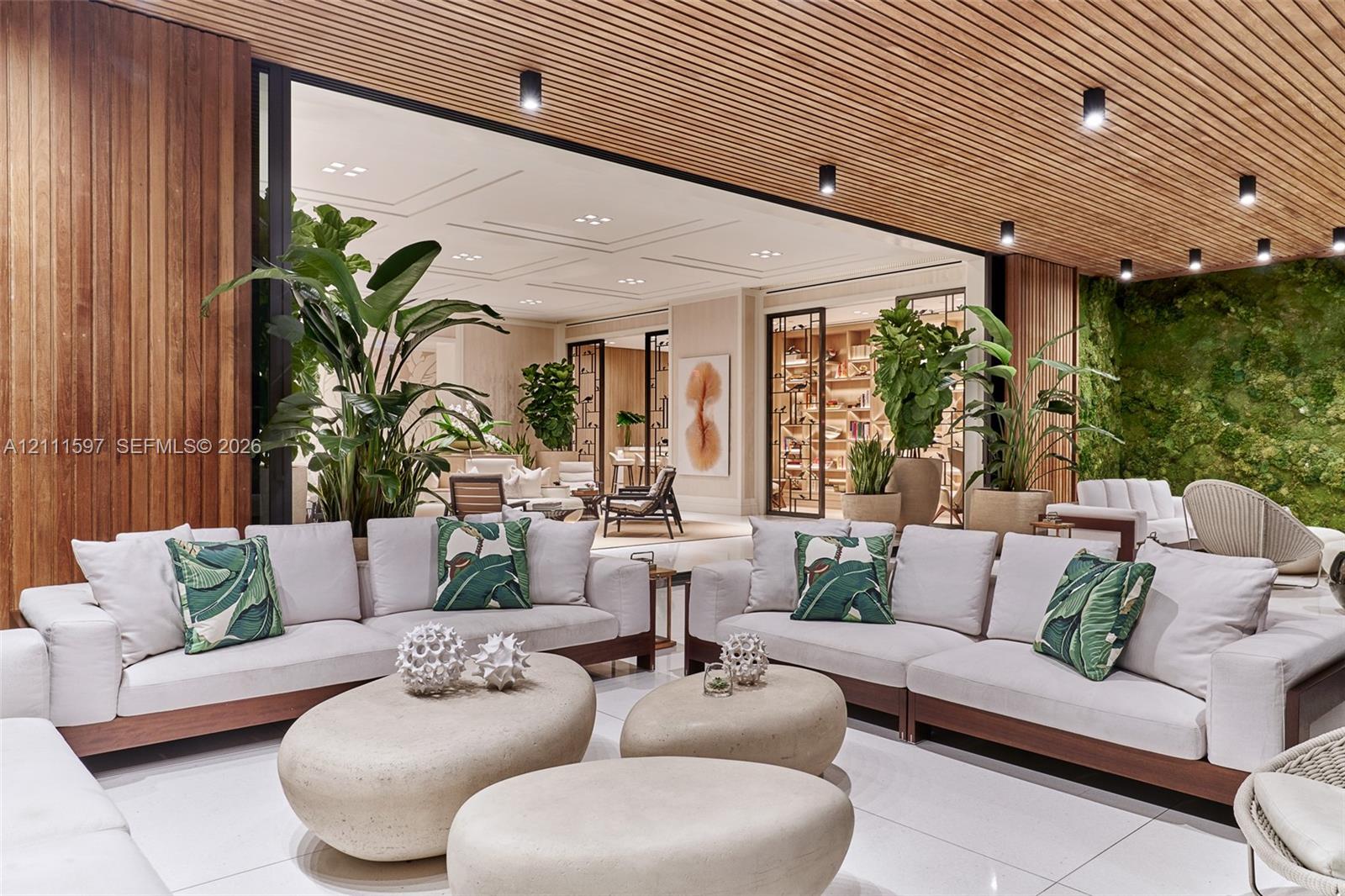 6800 Fisher Island Dr # 6843