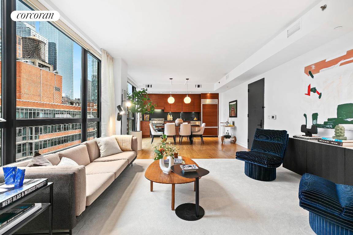 540 W 28TH Street PHB