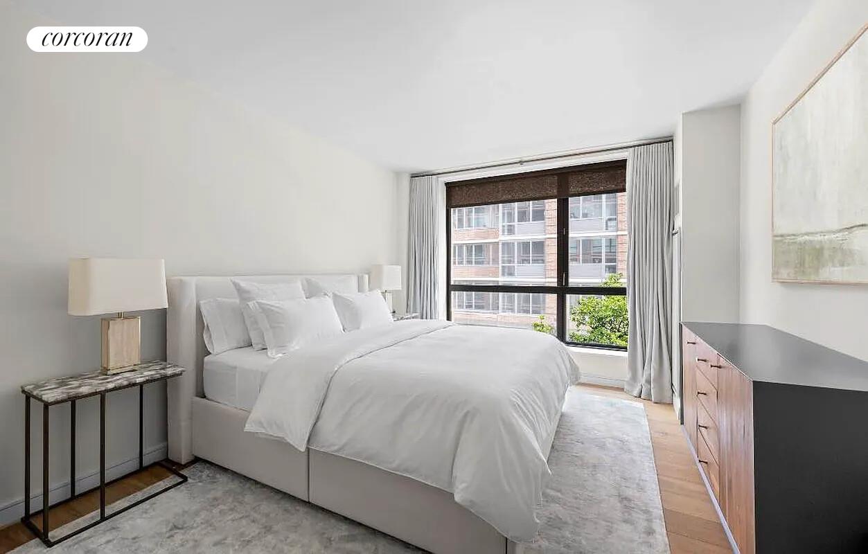 540 W 28TH Street 3D
