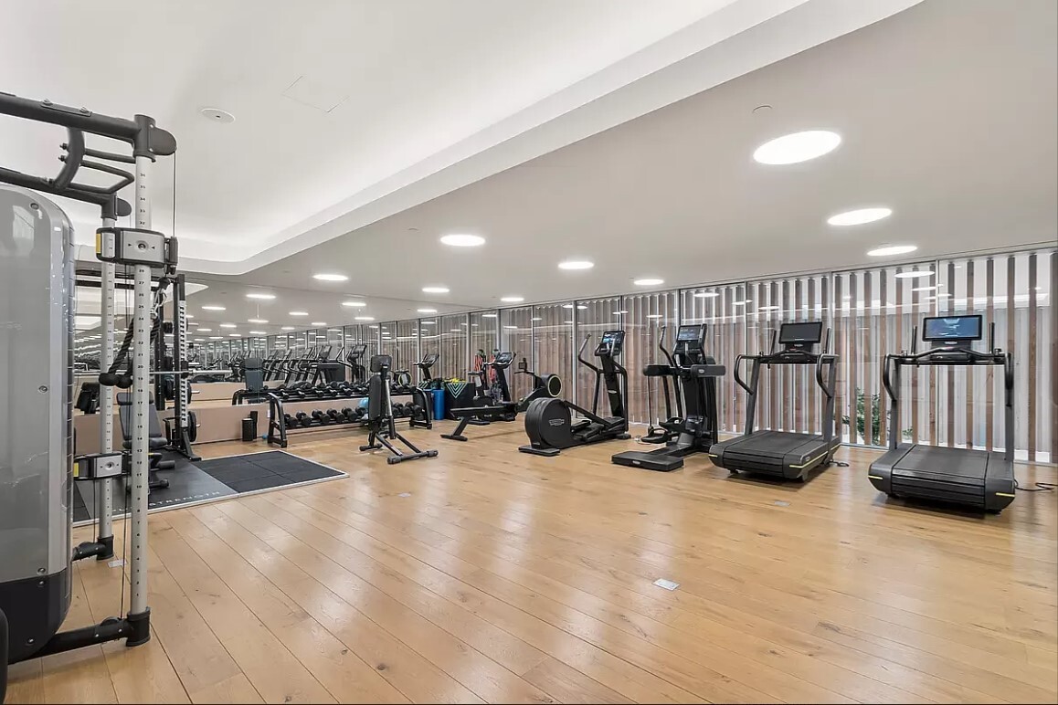 527 W 27TH Street 3A