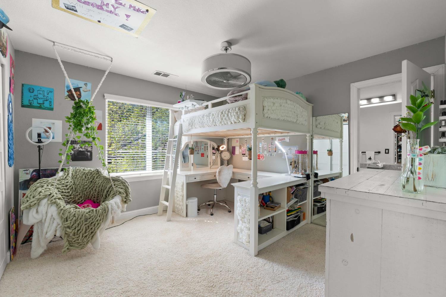 3247 Warren Lane