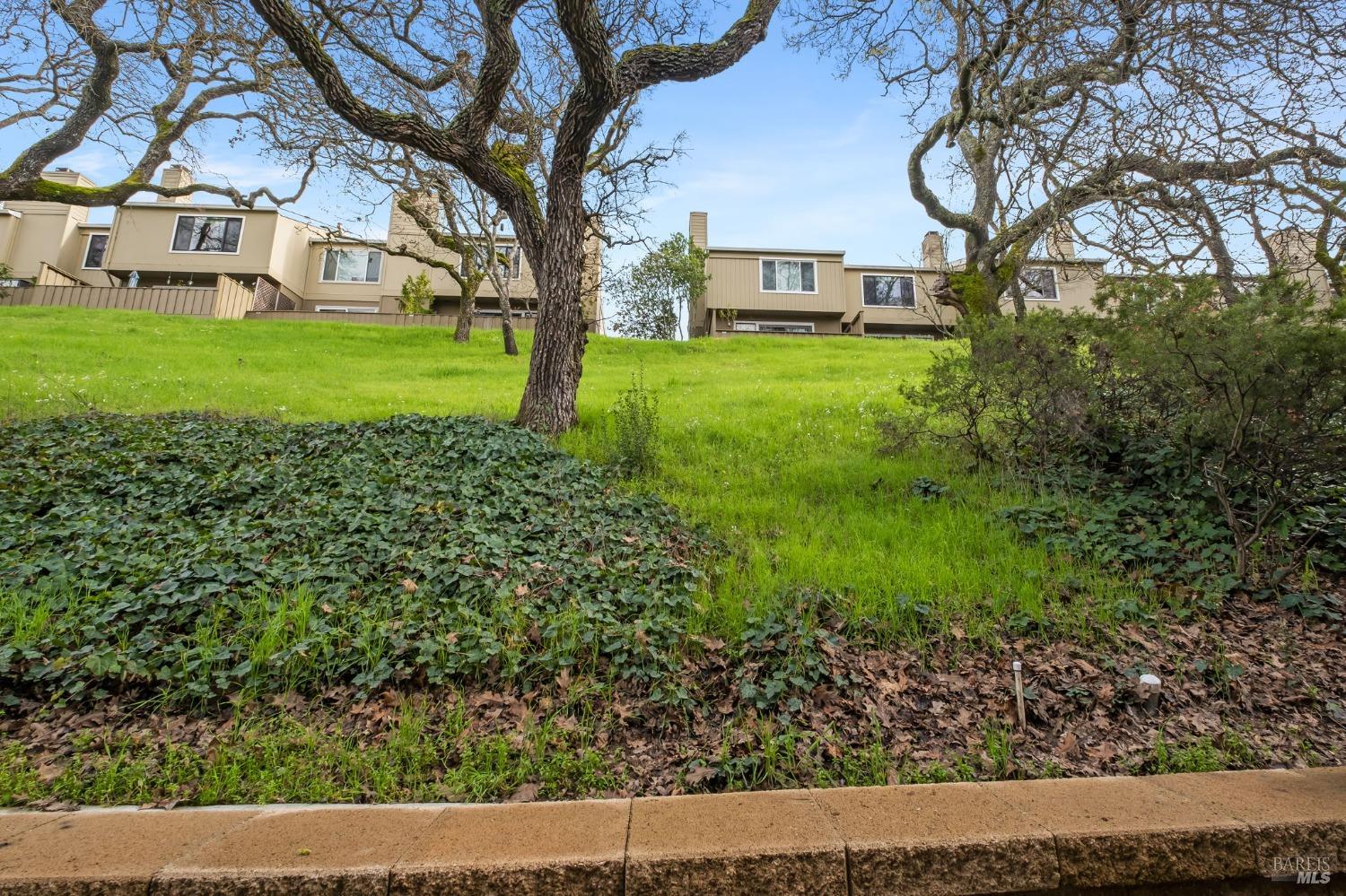1260 Redwood Boulevard # B