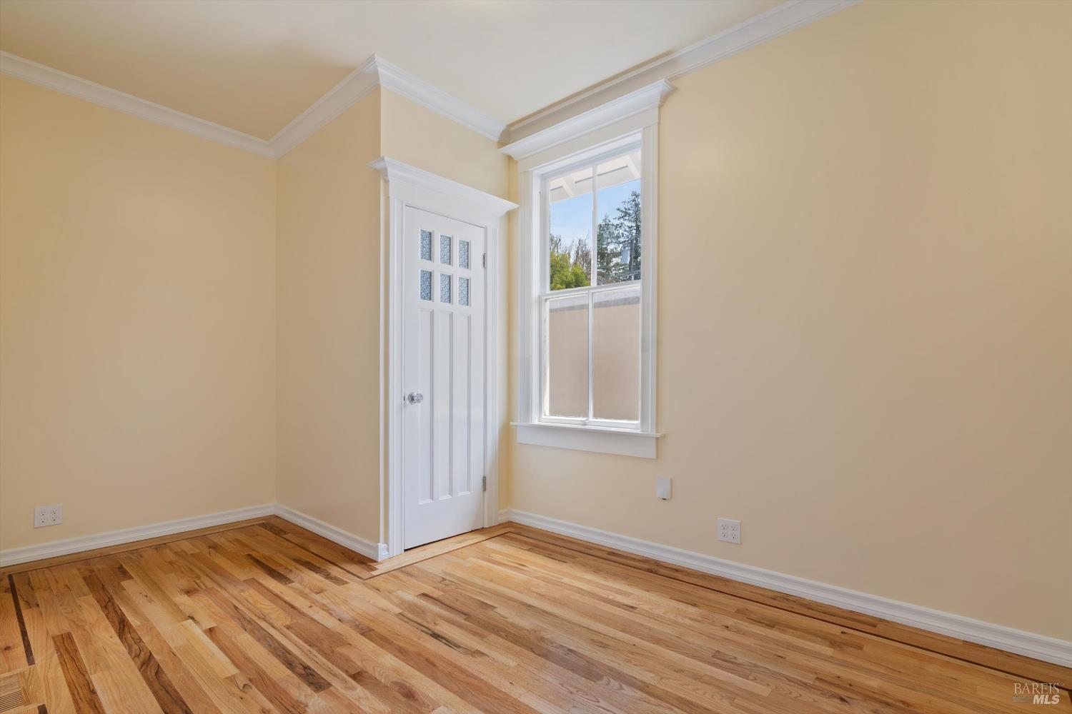 54 Mountain View Ave