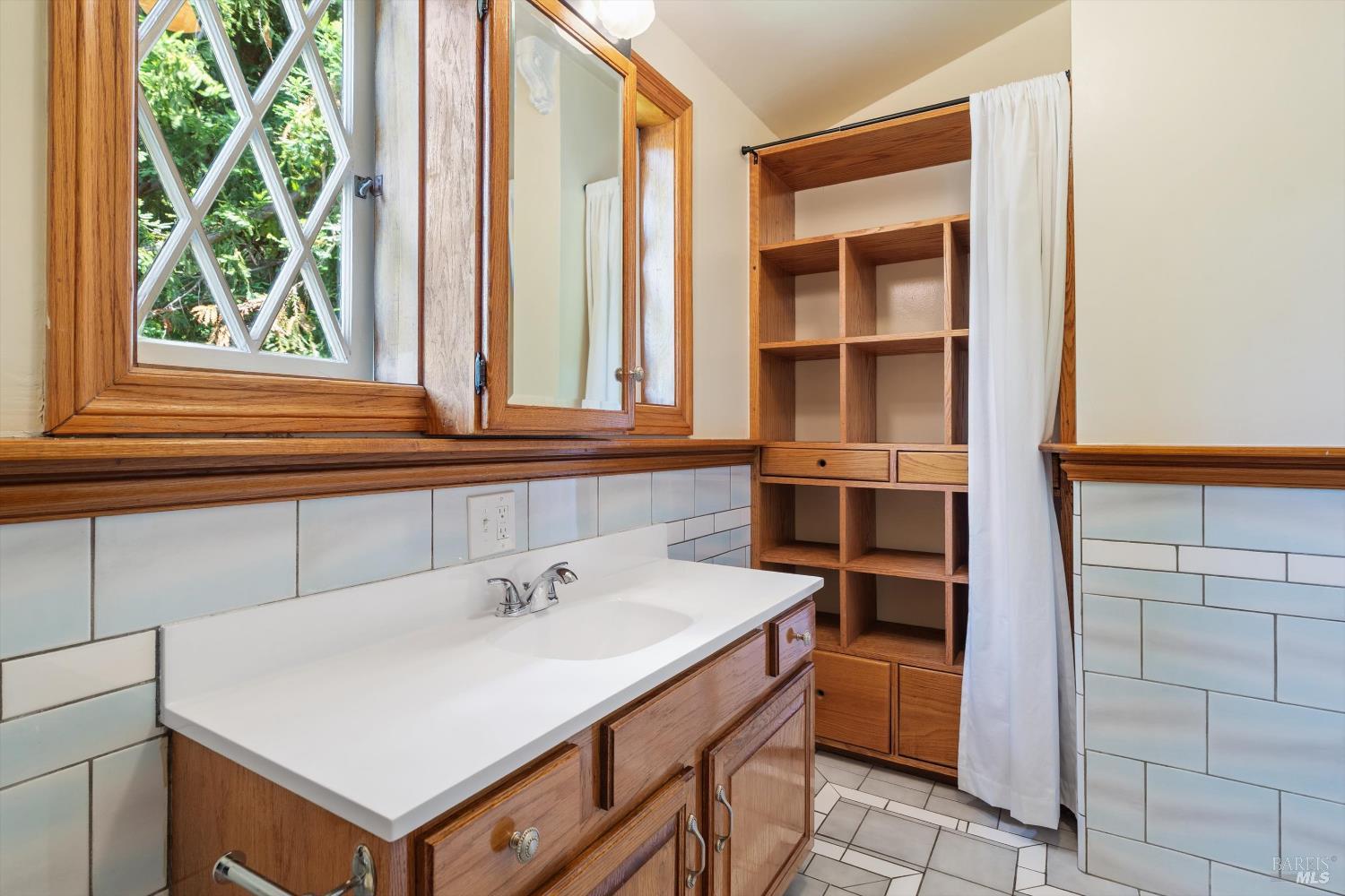 54 Mountain View Ave