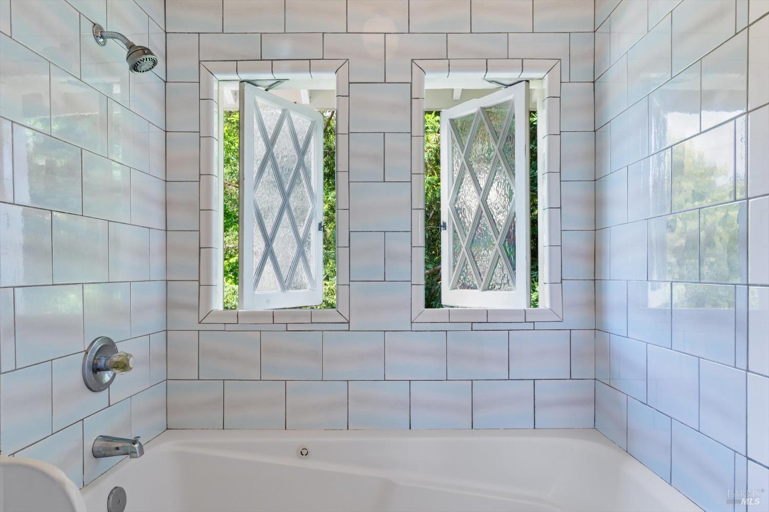 54 Mountain View Ave