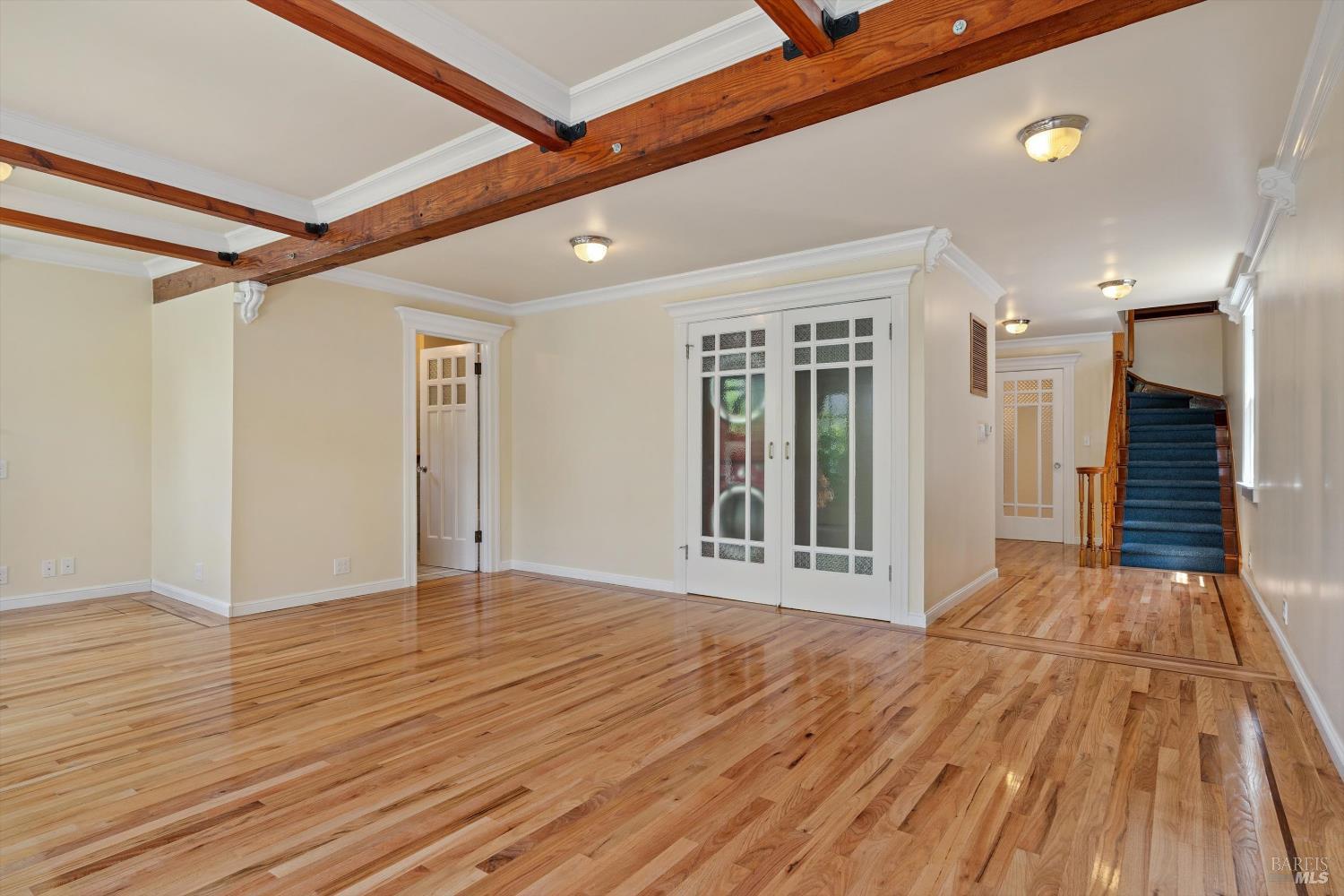 54 Mountain View Ave