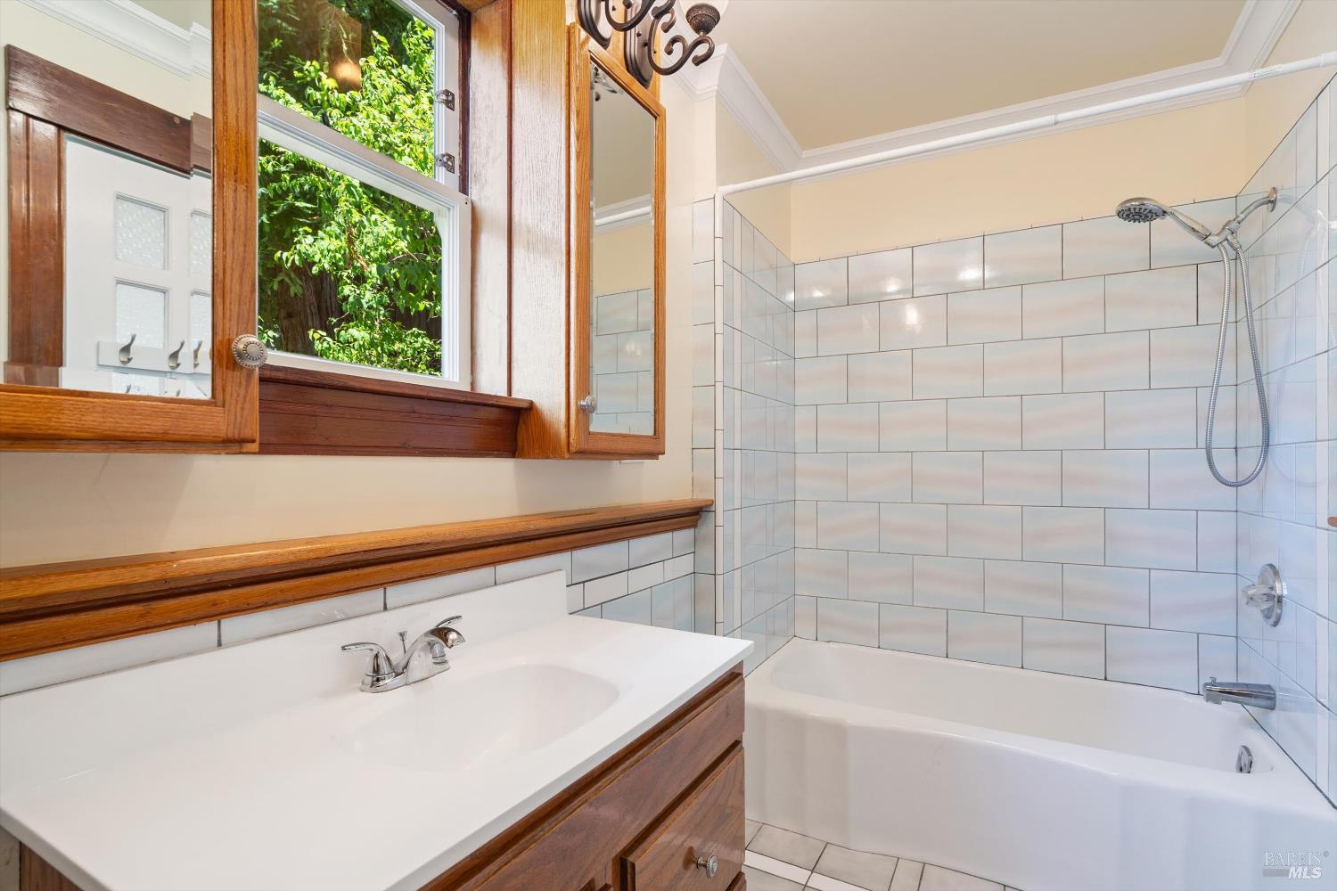 54 Mountain View Ave