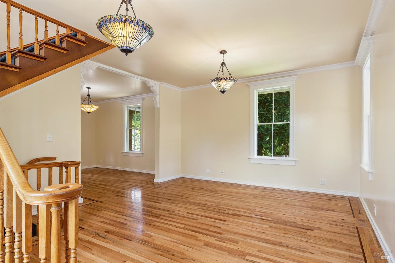 54 Mountain View Ave