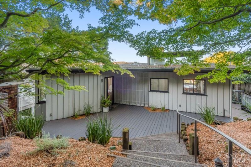 10 Fern Avenue