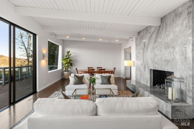 10 Fern Avenue